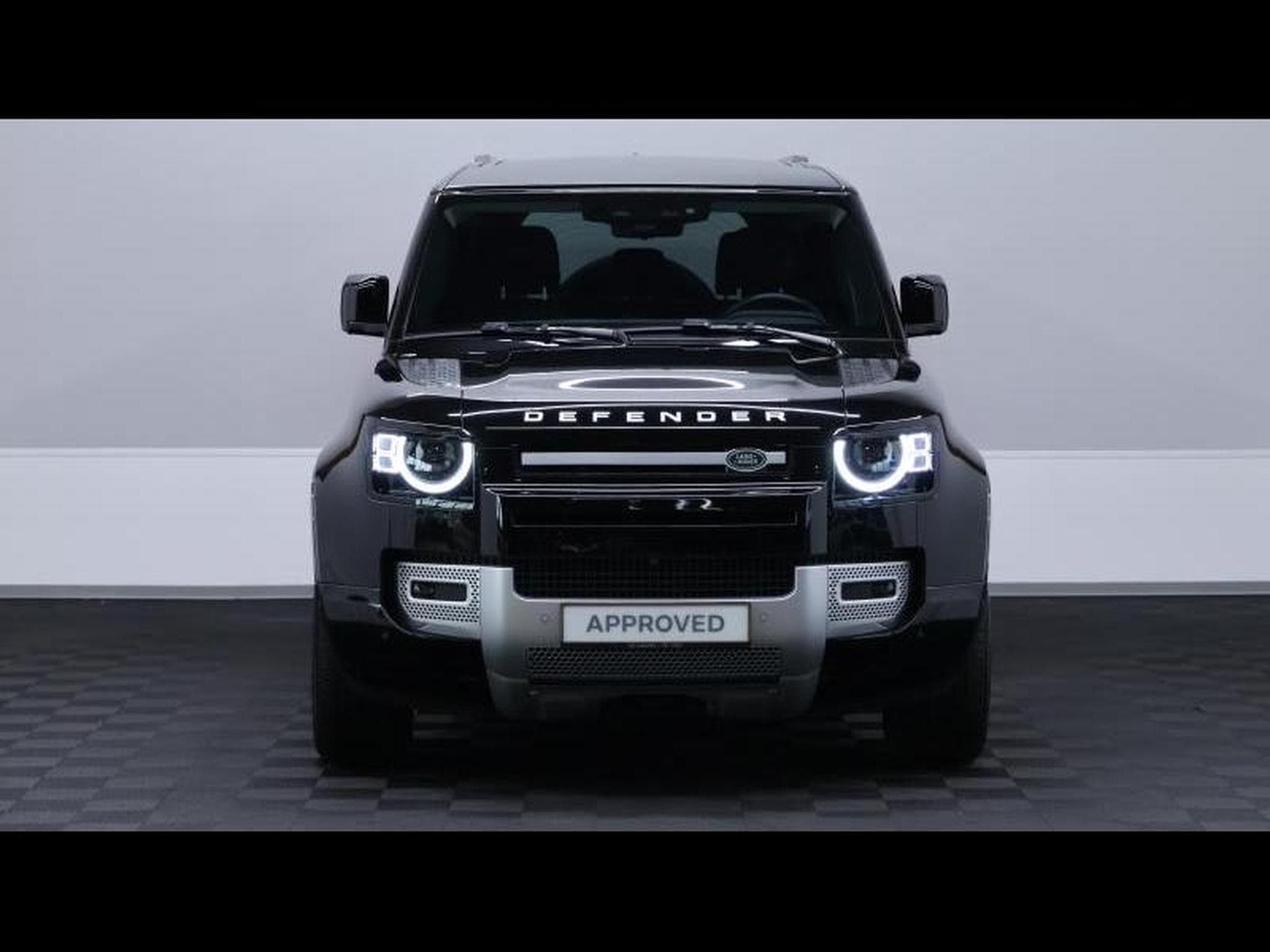 Land-Rover Defender D250 XS Edition Auto (2023) - Photo 2