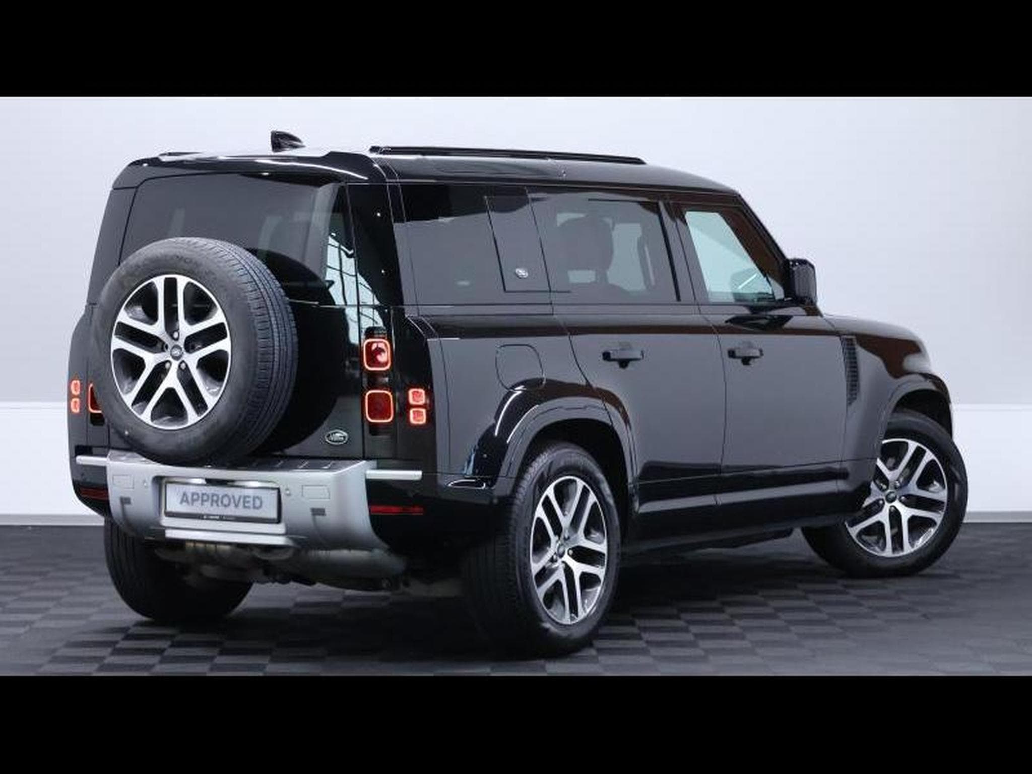 Land-Rover Defender D250 XS Edition Auto (2023) - Photo 5