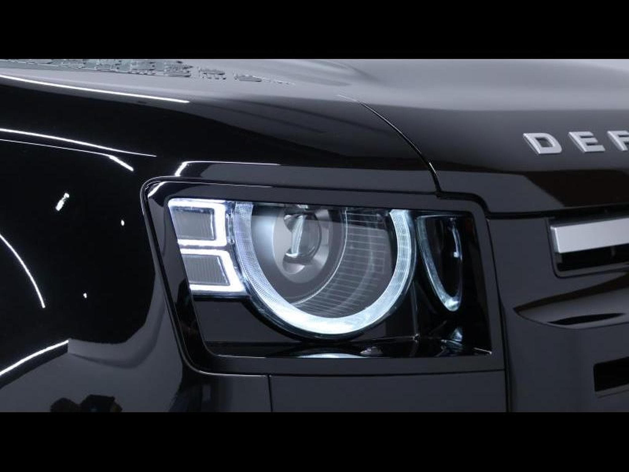 Land-Rover Defender D250 XS Edition Auto (2023) - Photo 8
