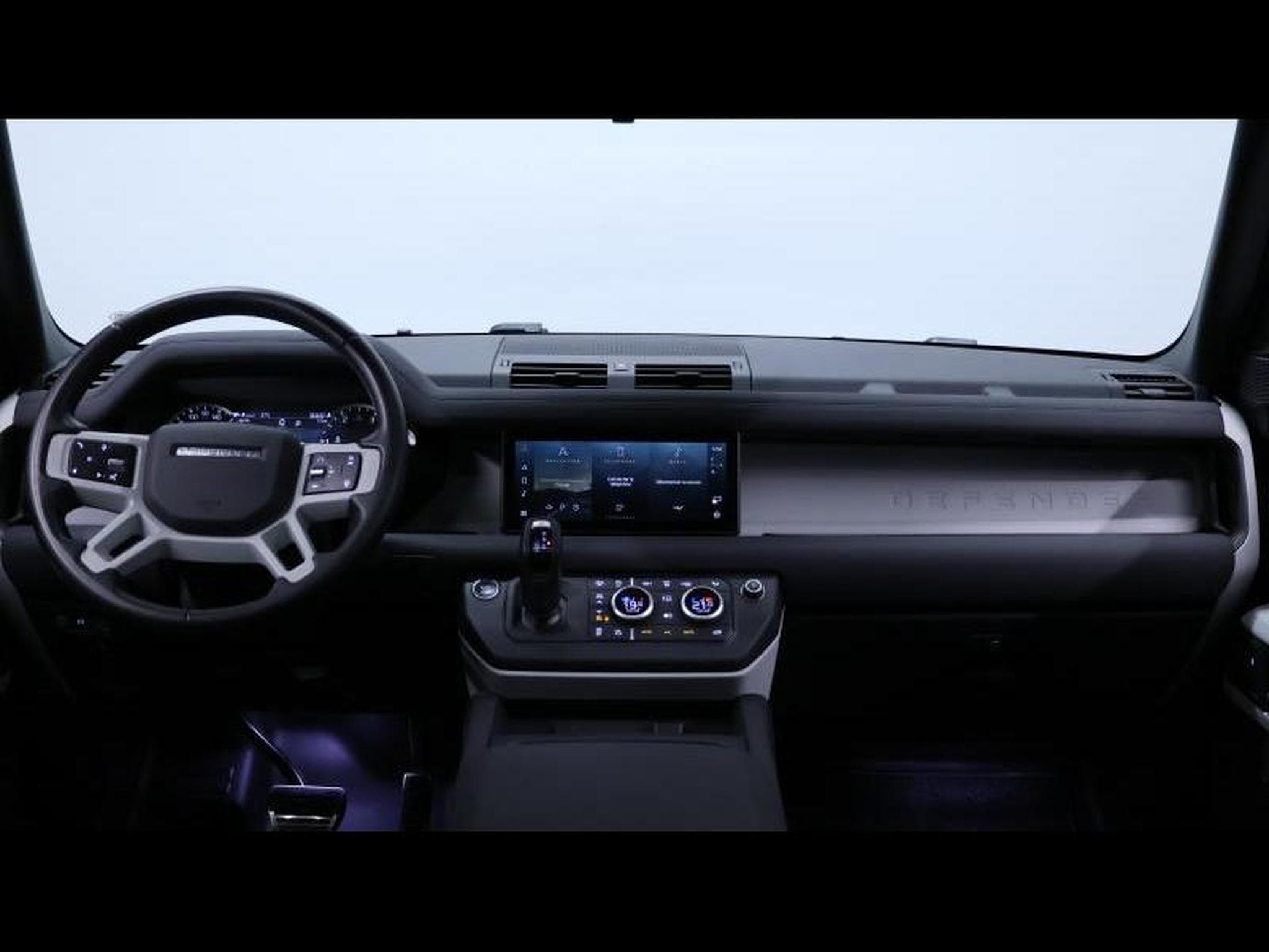 Land-Rover Defender D250 XS Edition Auto (2023) - Photo 16