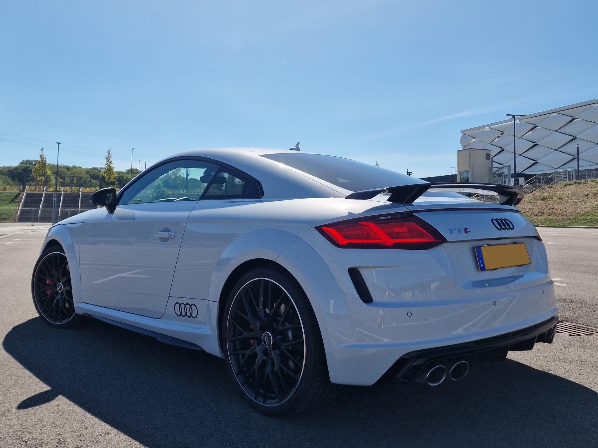 Audi TTS Competition 2.0 TFSI Quattro (2019) - Photo 2