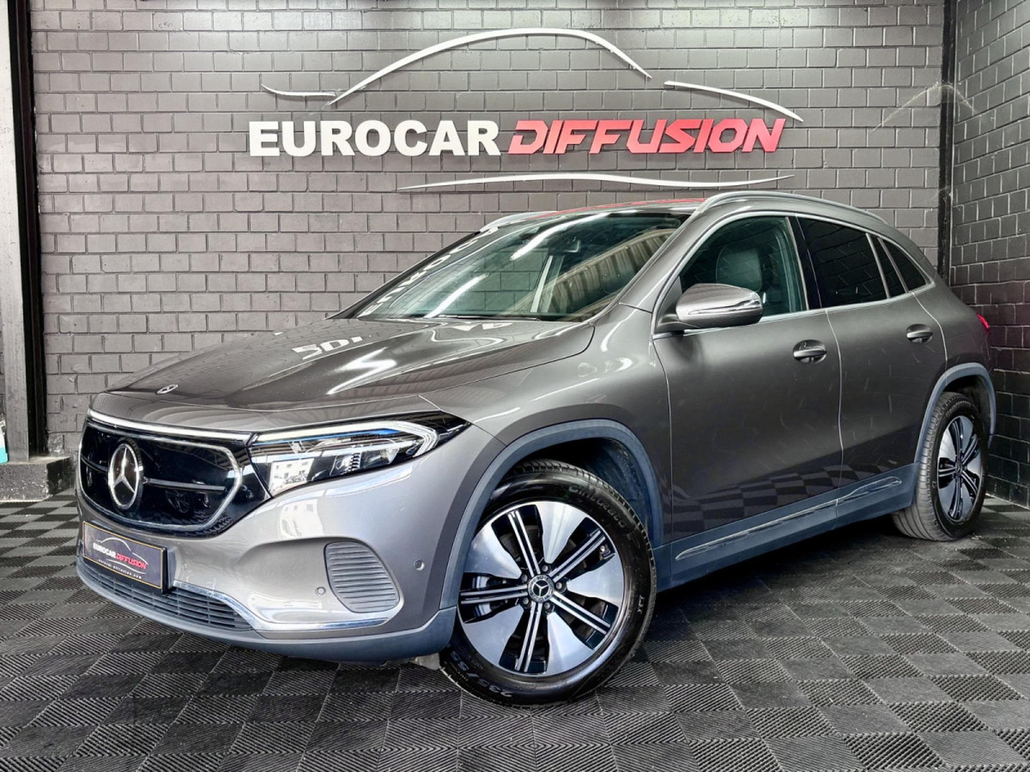 Mercedes EQA 250 71KWH BUSINESS LINE AUTO *CAM* ACC * HAYON * (2023) - Photo 2