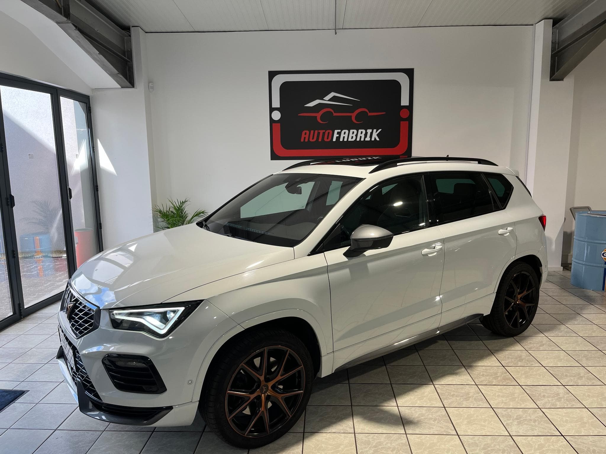 Cupra Ateca 2.0 TSI 300 4DRIVE DSG7*PANO*BEATS*VIRTUAL*360°CAMERA* (2021) - Photo 1