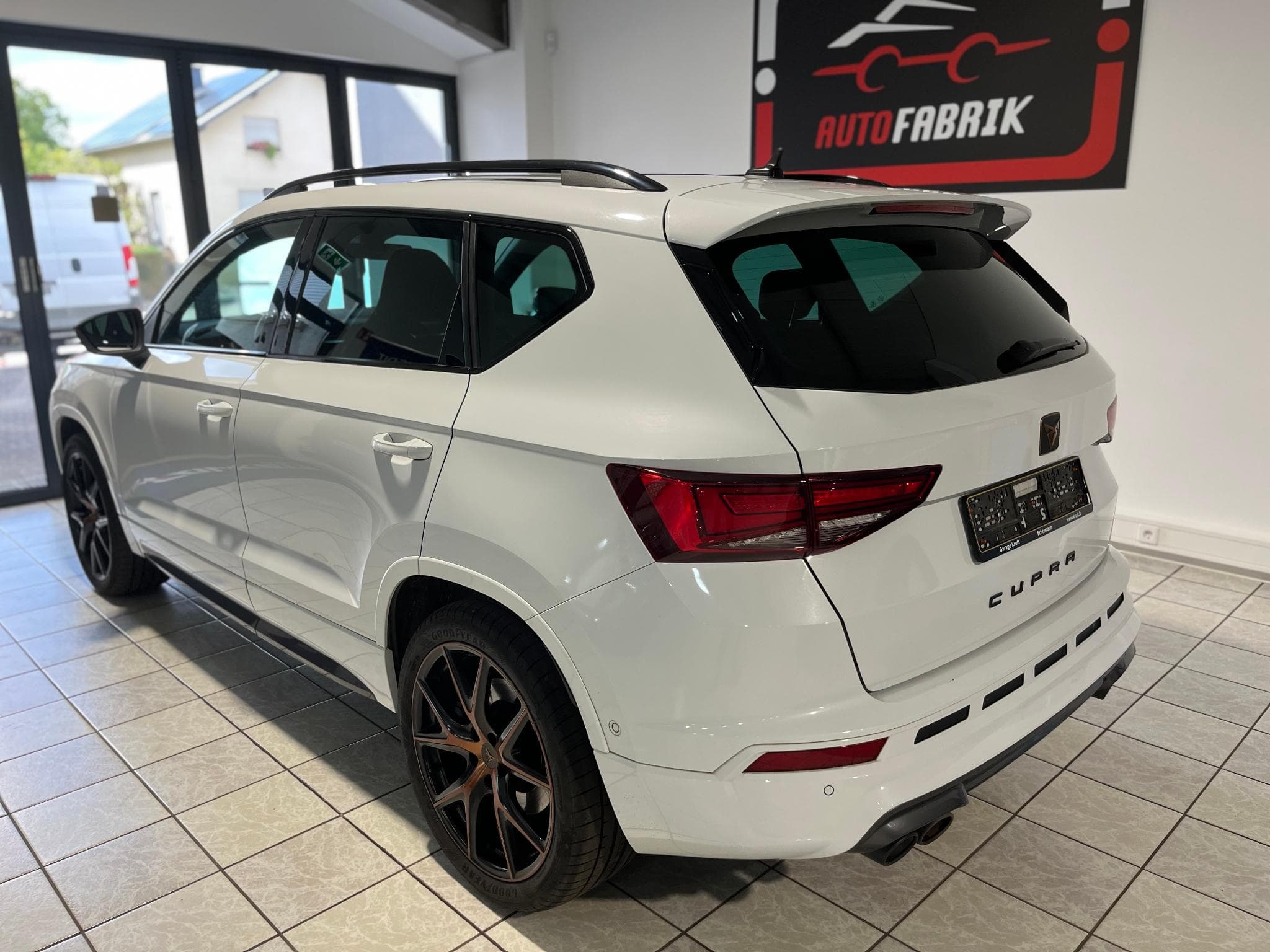 Cupra Ateca 2.0 TSI 300 4DRIVE DSG7*PANO*BEATS*VIRTUAL*360°CAMERA* (2021) - Photo 3