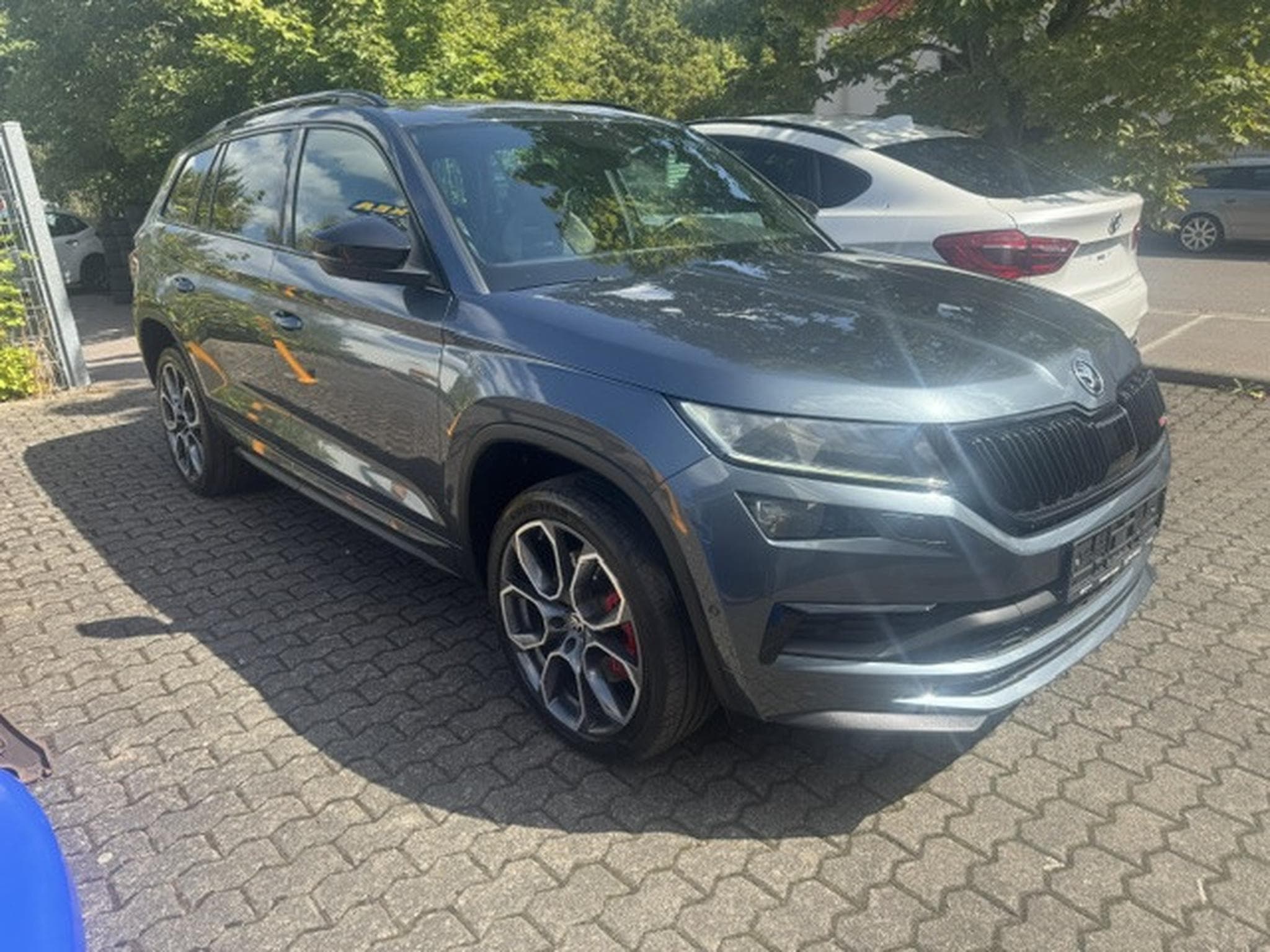 Skoda Kodiaq SKODA KODIAQ RS PANORAMA LEDER KEYLESS STANDHEIZUNG AHK (2020) - Foto 3