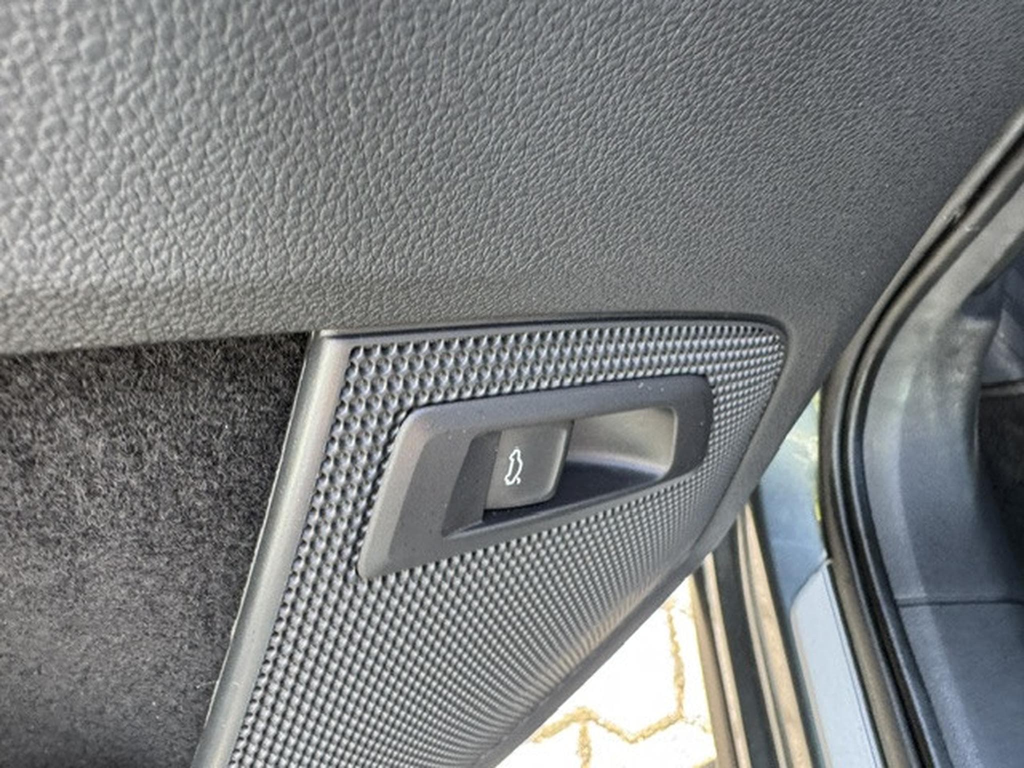 Skoda Kodiaq SKODA KODIAQ RS PANORAMA LEDER KEYLESS STANDHEIZUNG AHK (2020) - Foto 17