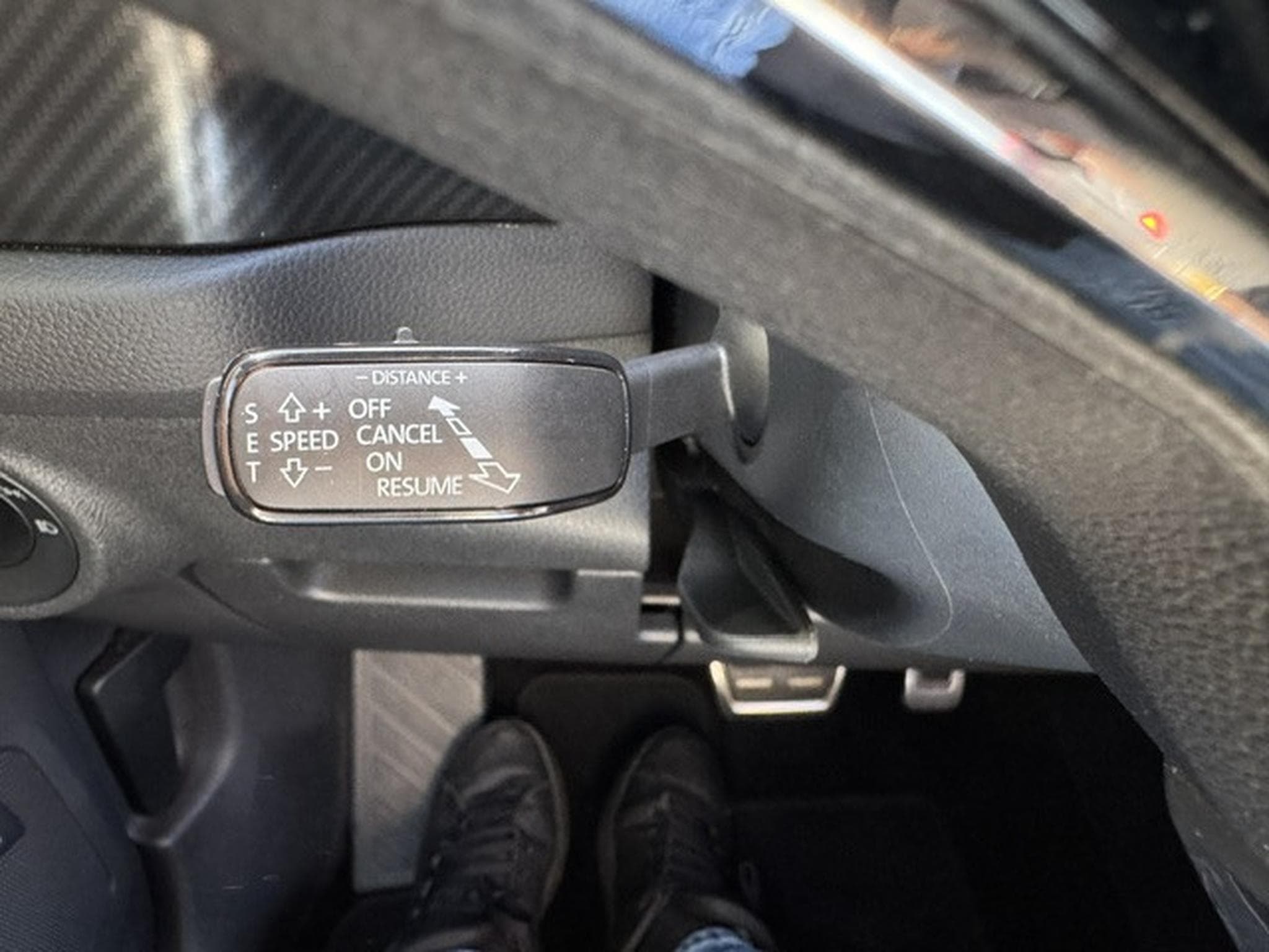 Skoda Kodiaq SKODA KODIAQ RS PANORAMA LEDER KEYLESS STANDHEIZUNG AHK (2020) - Foto 22