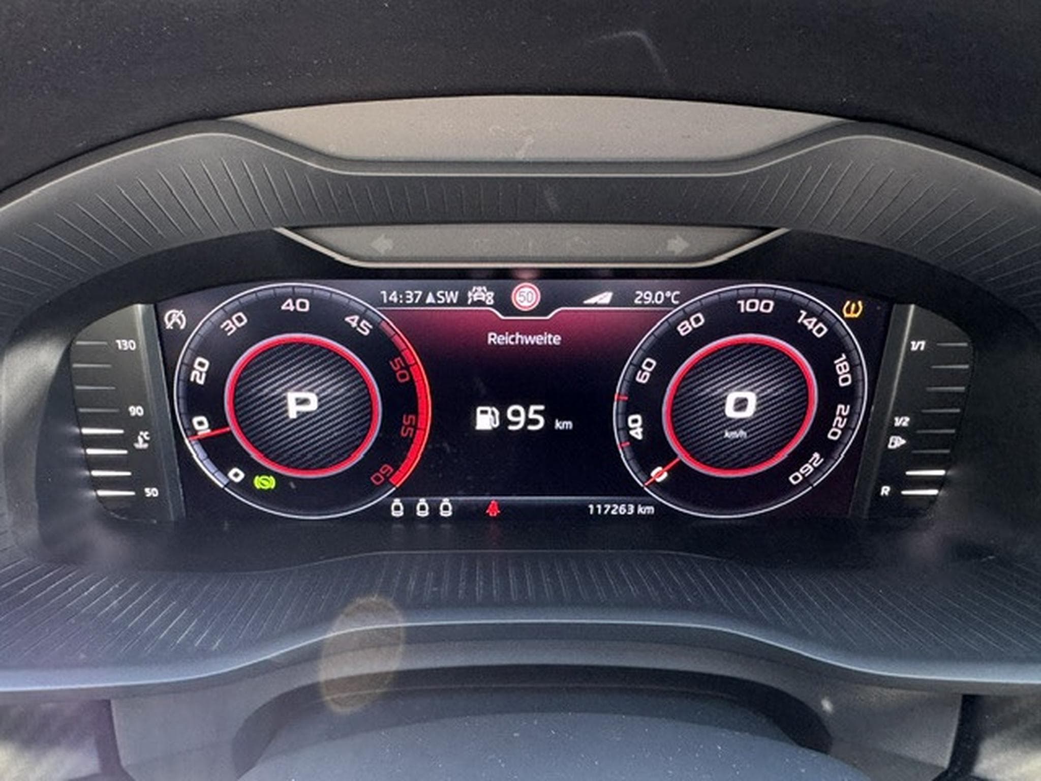 Skoda Kodiaq SKODA KODIAQ RS PANORAMA LEDER KEYLESS STANDHEIZUNG AHK (2020) - Foto 19