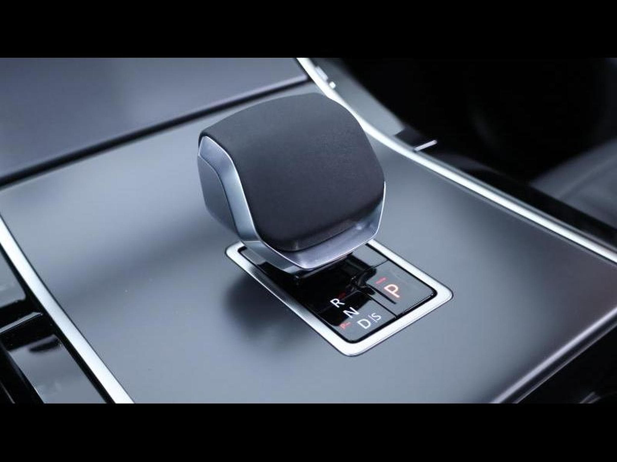 Land-Rover Range Rover Evoque P160 S (2026) - Photo 19