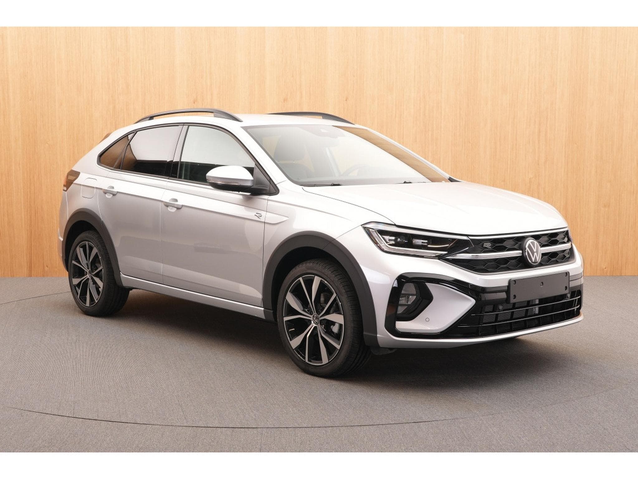 VW Taigo R-line 1.5 TSI 110KW-150CV DSG7 - Attelage - Jantes 18" - (2026) - Photo 8