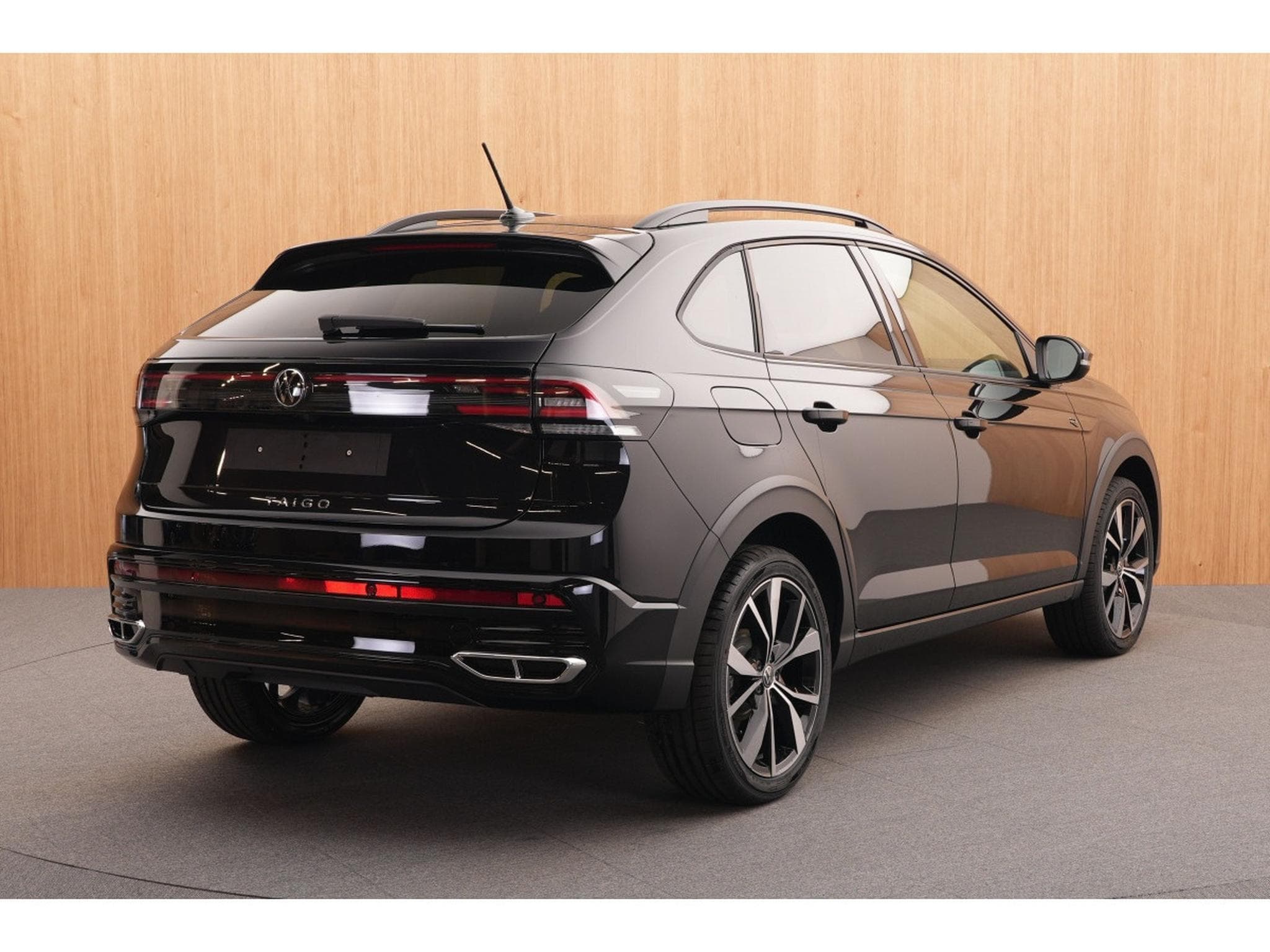 VW Taigo R-line 1.5 TSI 110KW-150CV DSG7 - Attelage - Jantes 18" - (2026) - Photo 16