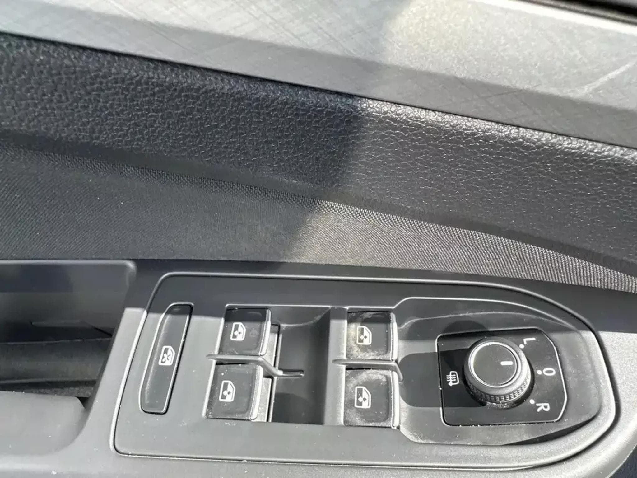 VW Golf STYLE 1.5L e TSI 150 cv  DSG7 (2020) - Photo 39