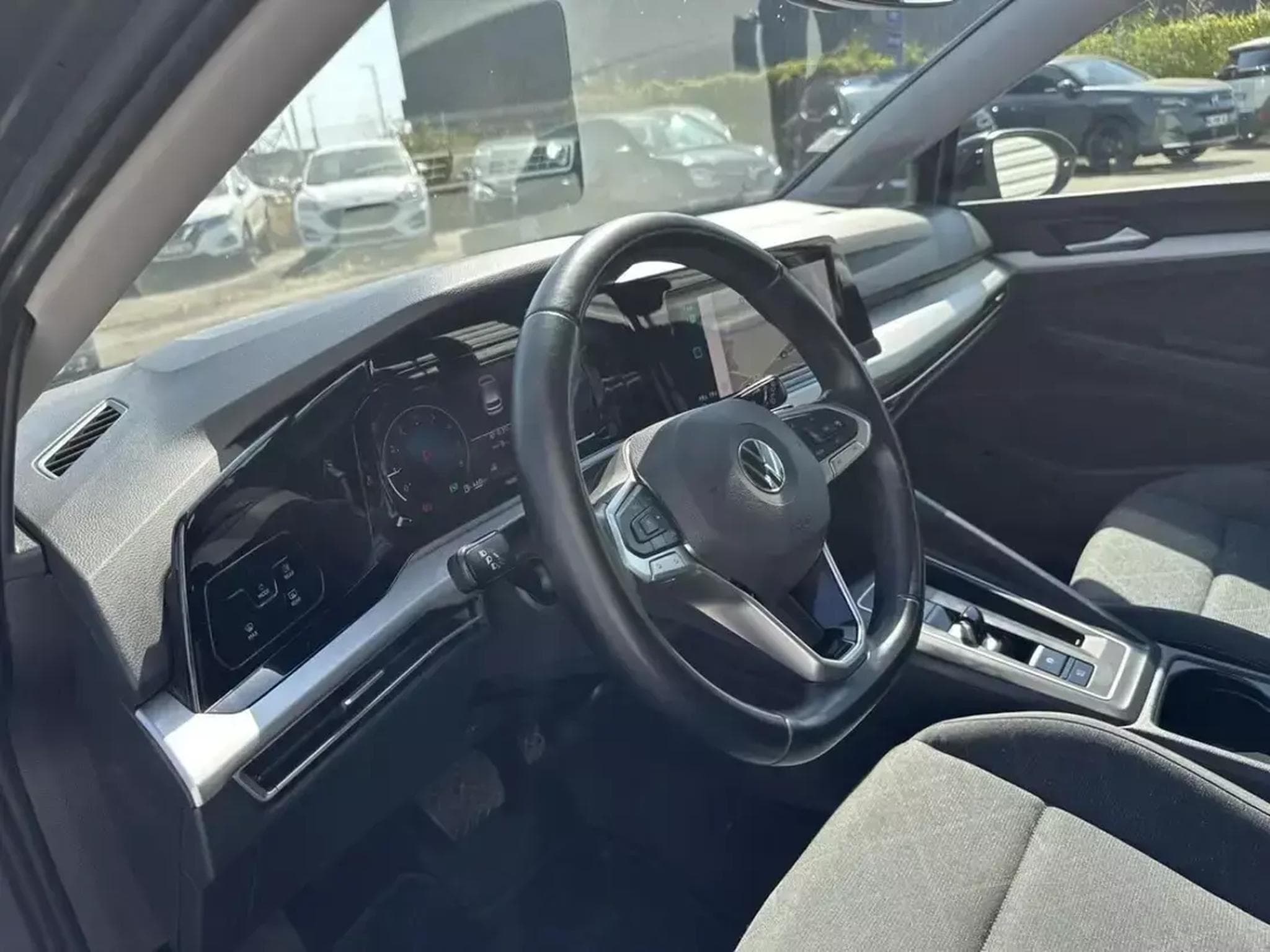 VW Golf STYLE 1.5L e TSI 150 cv  DSG7 (2020) - Photo 9