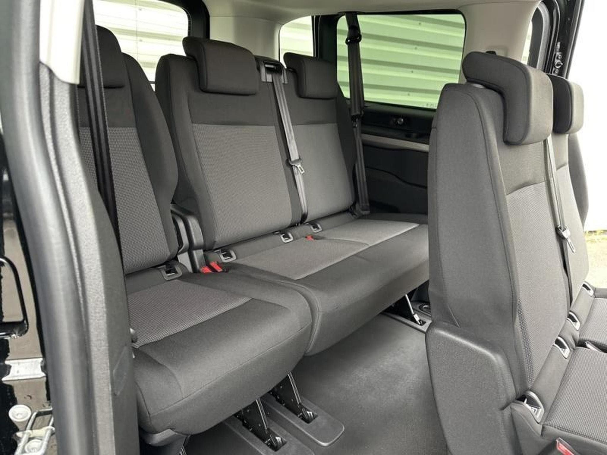 Citroën SpaceTourer XL 8 PLACES 2.2 L DIESEL 180CV EAT8 (2026) - Photo 21