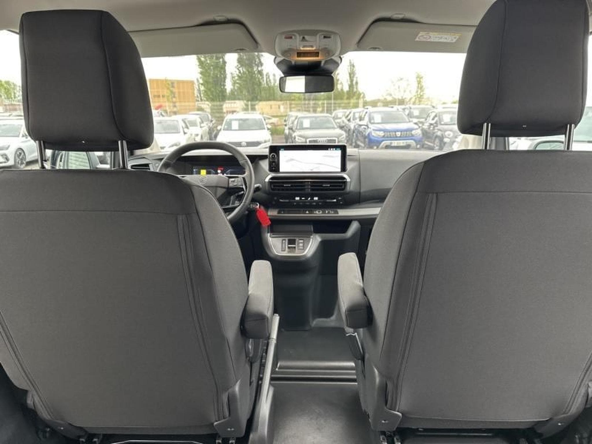 Citroën SpaceTourer XL 8 PLACES 2.2 L DIESEL 180CV EAT8 (2026) - Photo 25