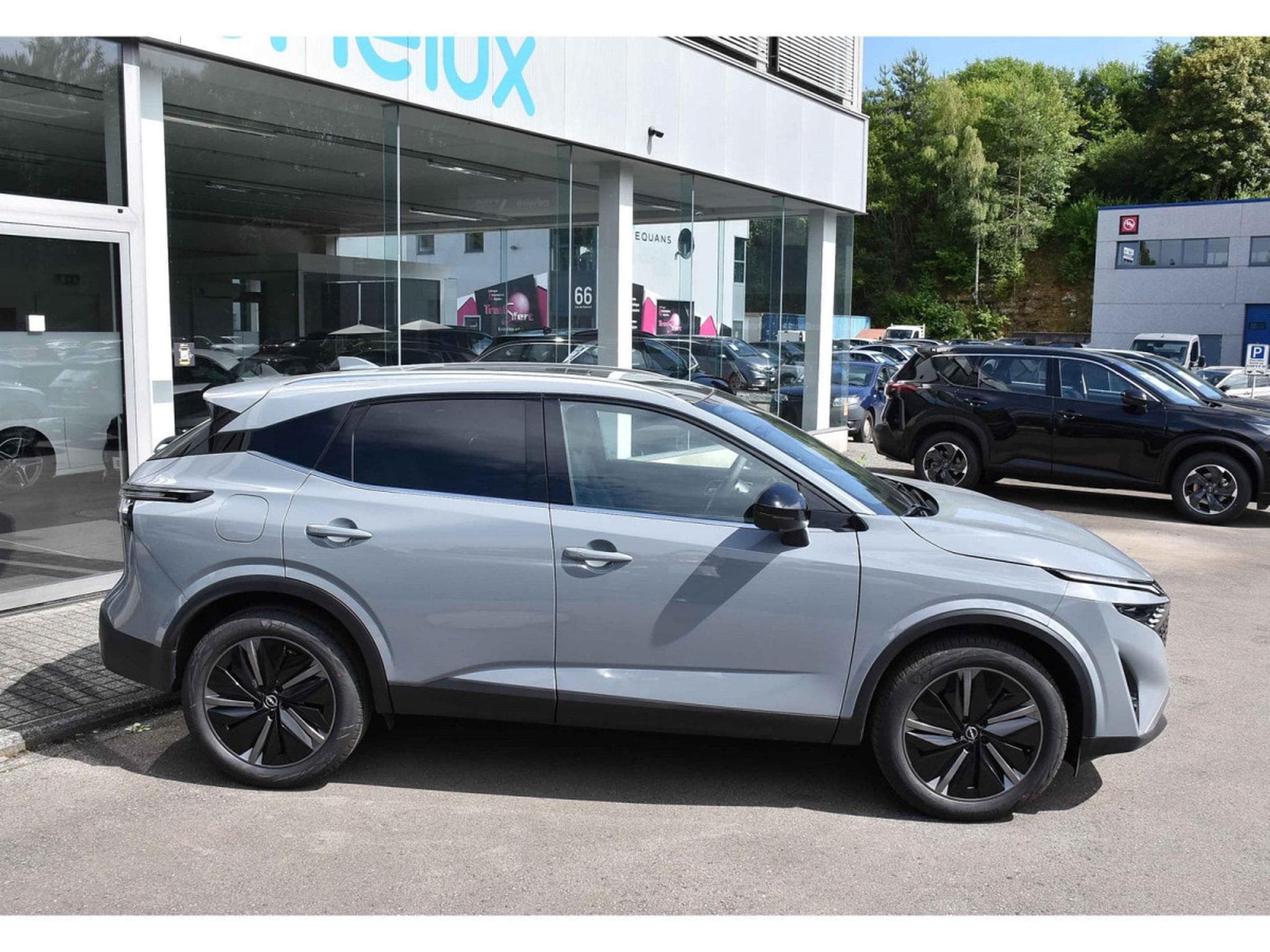 Nissan Qashqai 1.3 DIG-T MHEV Tekna Xtronic CUIR MEMO BOSE PANO NEUF (2025) - Foto 3