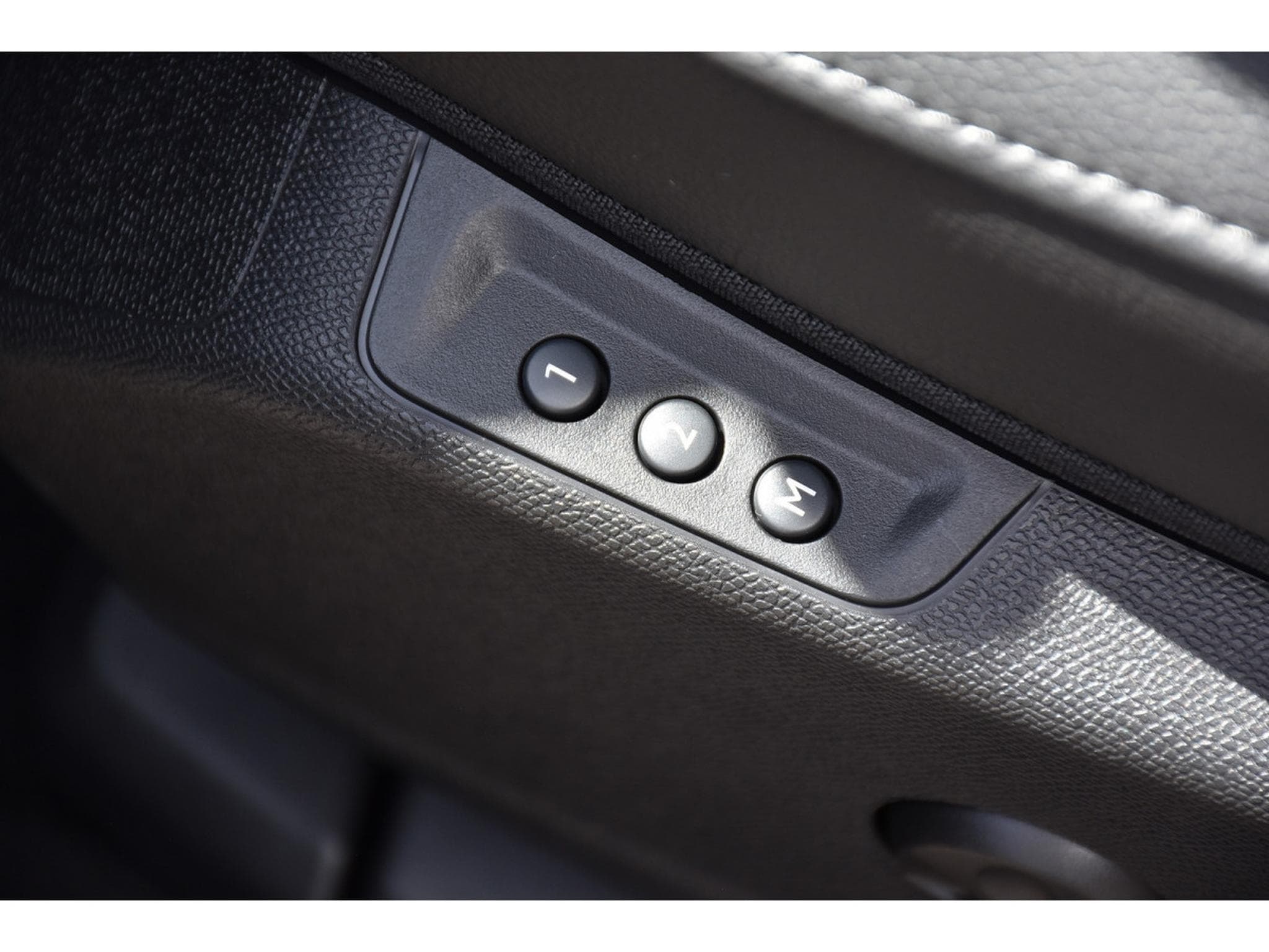 DS Automobiles DS7 1.6 Performance Line EAT8 MEMO LANE SIDE 1° MAIN (2021) - Foto 23