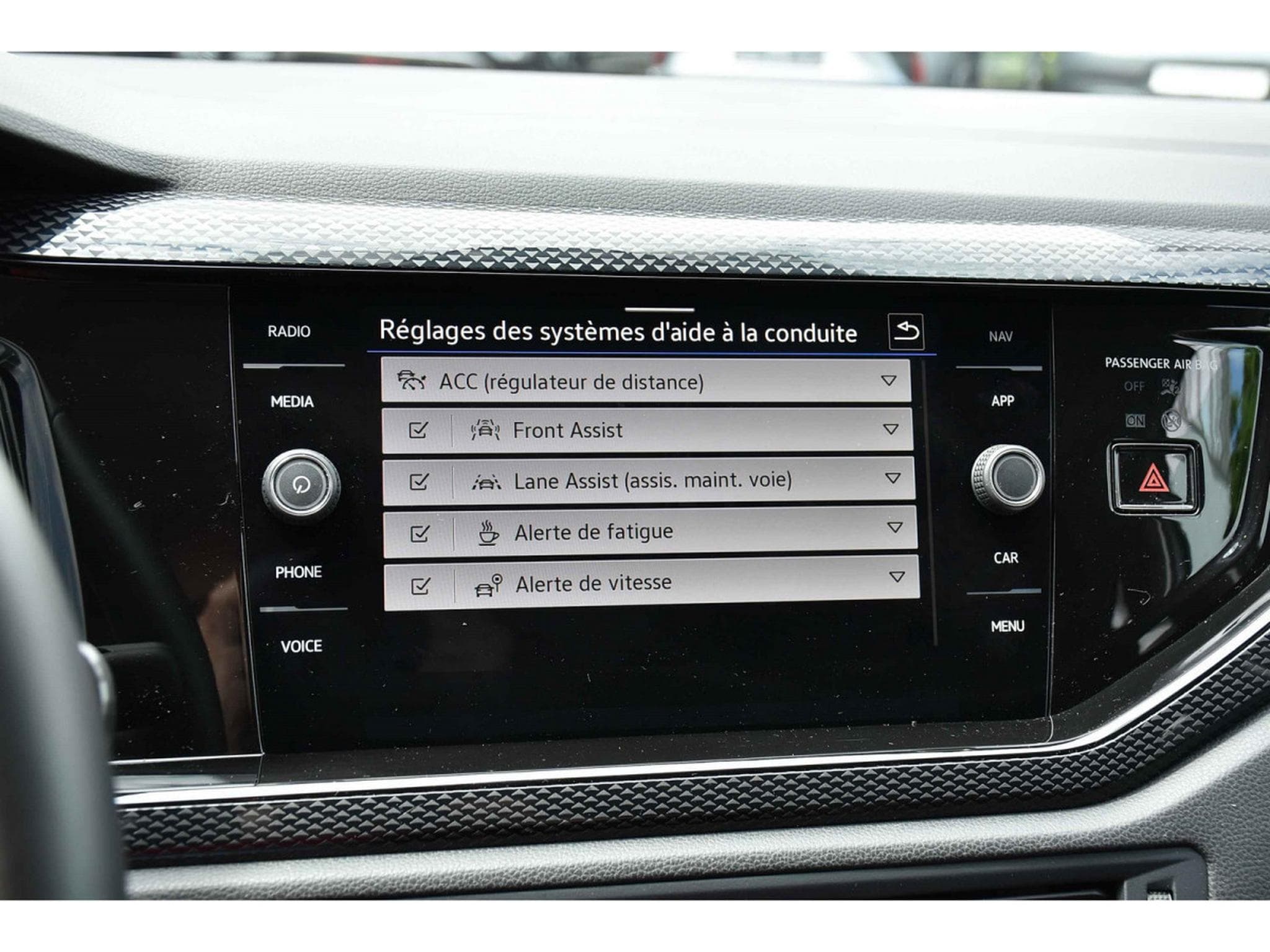 VW Taigo 1.0 TSI Life DSG ACC TRAVEL CAM KEYLESS JA17 1° MAIN (2025) - Foto 13