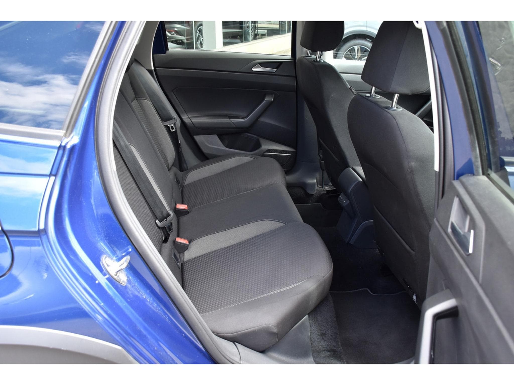 VW Taigo 1.0 TSI Life DSG ACC TRAVEL CAM KEYLESS JA17 1° MAIN (2025) - Foto 8