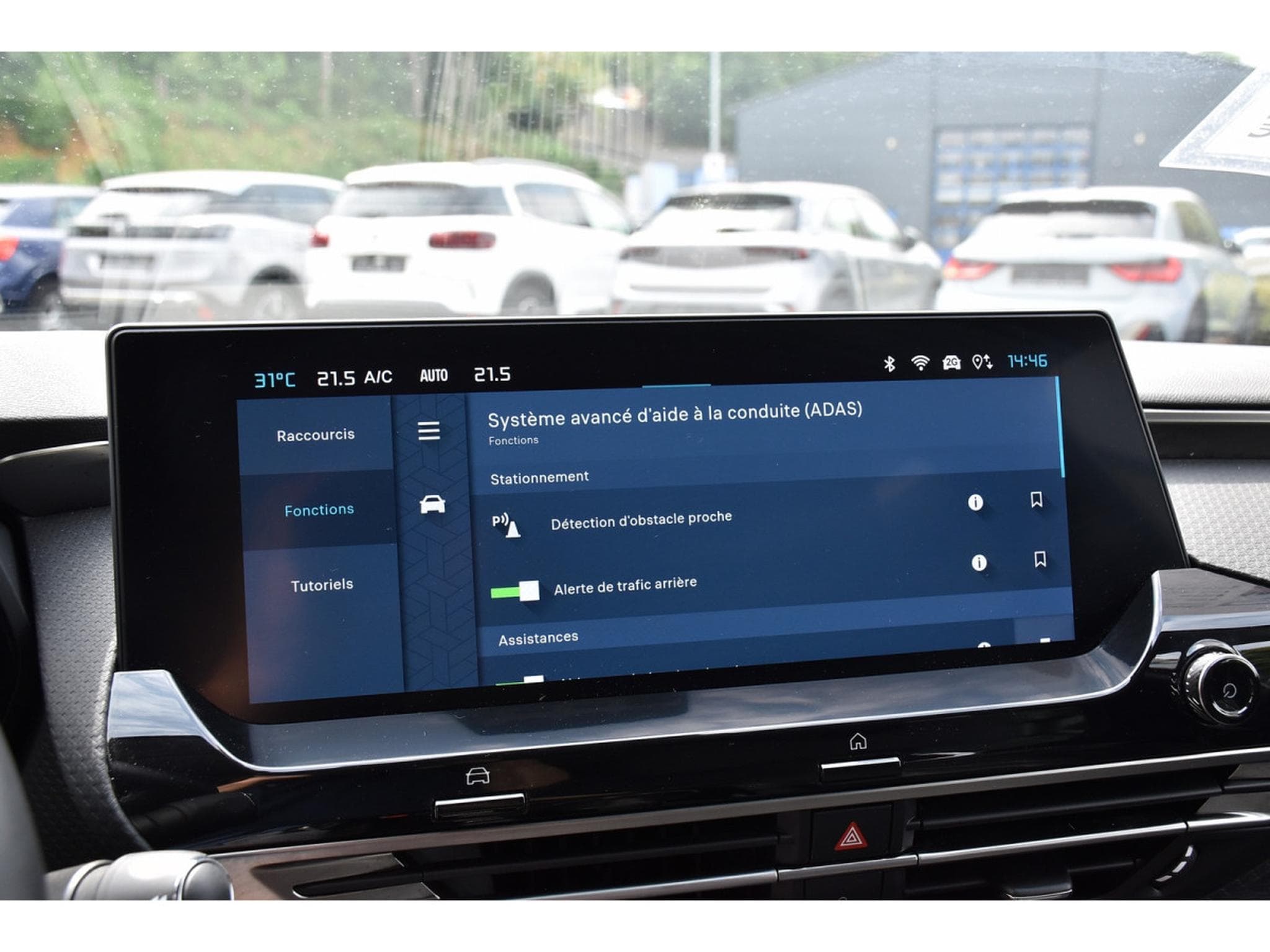 Citroën C5 X 1.2 PureTech PLUS EAT8 CUIR ACC LANE HUD CAM 1° MAIN (2024) - Foto 15