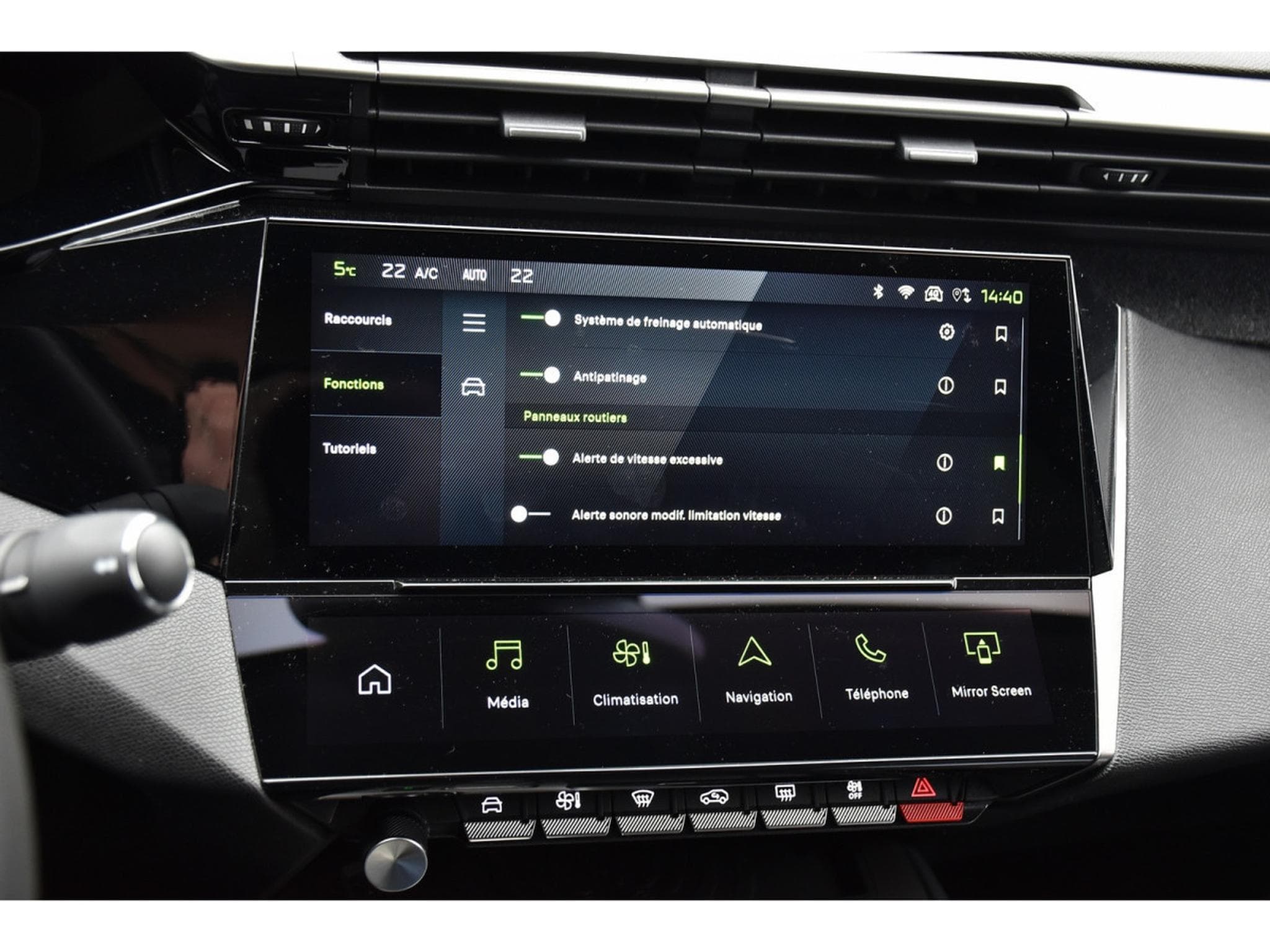 Peugeot 408 1.2 PureTech Allure EAT8 ACC LANE GPS CAM 1° MAIN (2024) - Foto 15