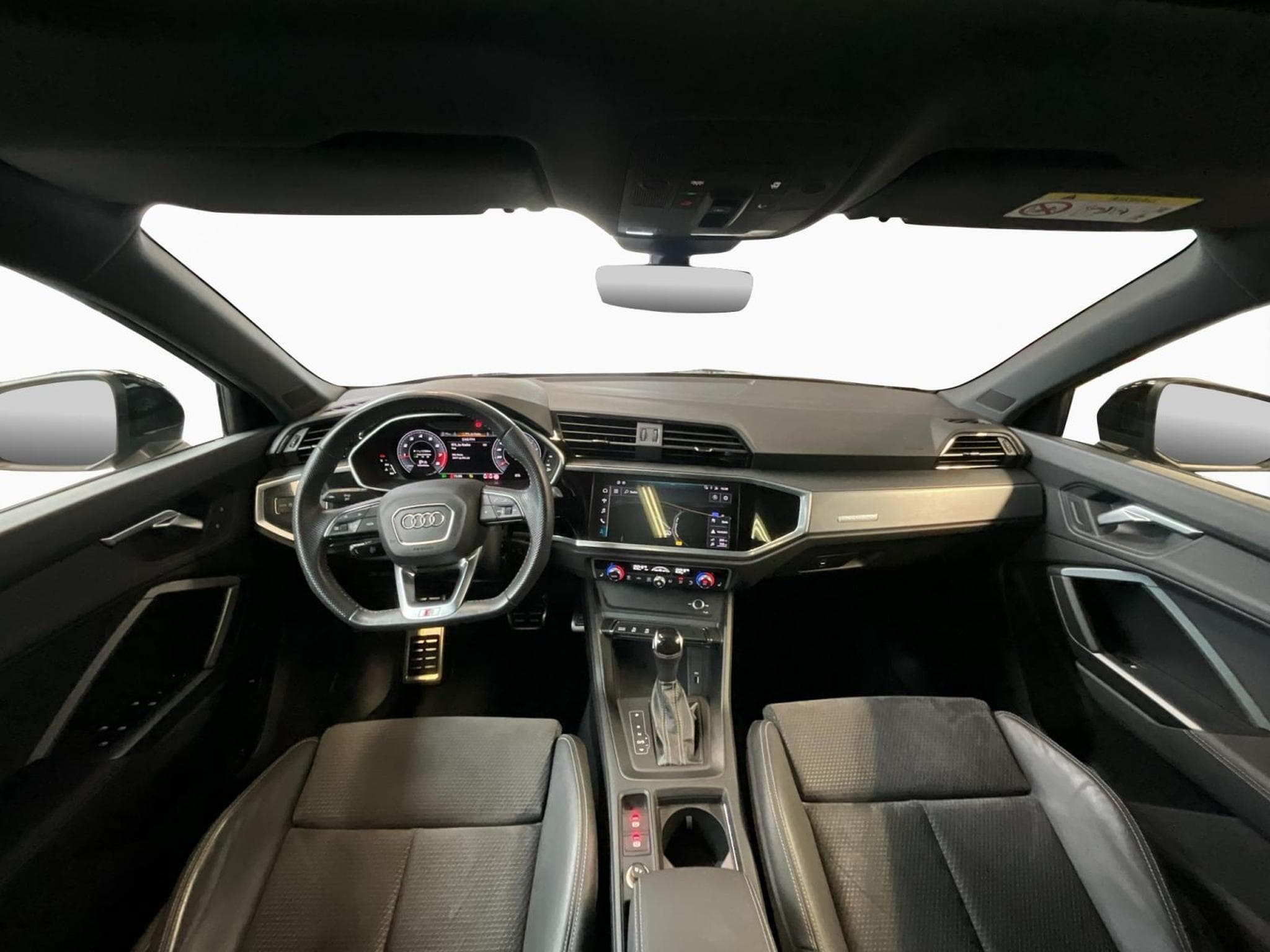 Audi Q3 S-line+S-Tronic+Quattro+Pano+LM19+P.Premium+Black-Style (2020) - Foto 2
