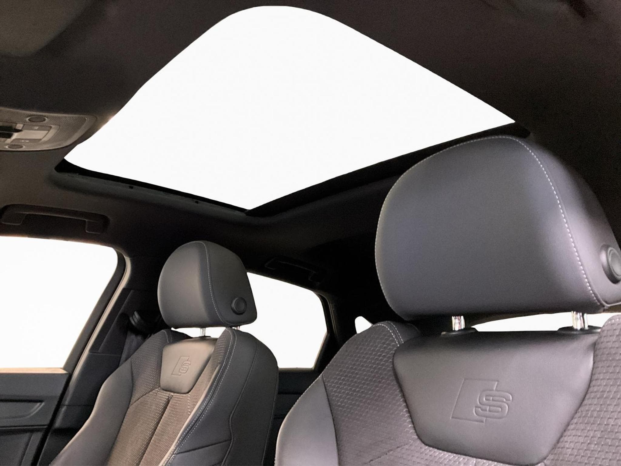 Audi Q3 S-line+S-Tronic+Quattro+Pano+LM19+P.Premium+Black-Style (2020) - Foto 15