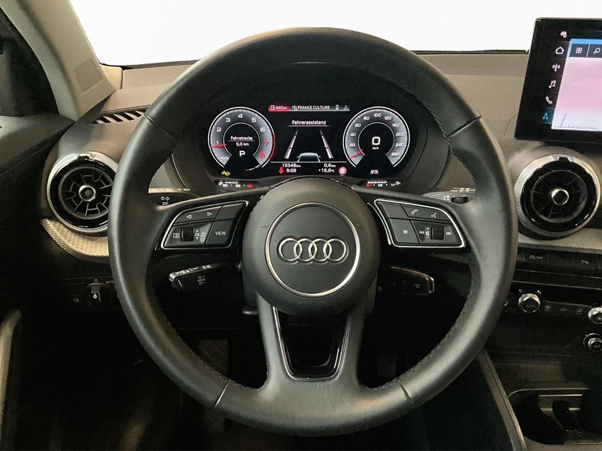 Audi Q2 Advanced+S-Tronic+35TFSI+P.Business+P.Fonctions+ (2025) - Photo 10