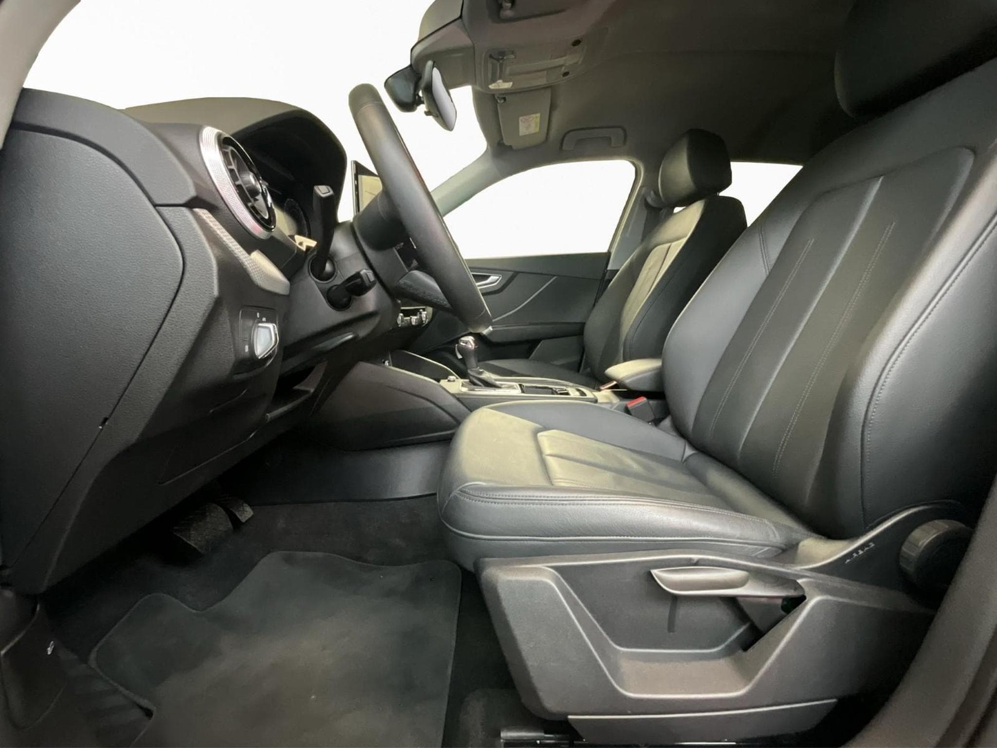 Audi Q2 Advanced+S-Tronic+35TFSI+P.Business+P.Fonctions+ (2025) - Photo 9