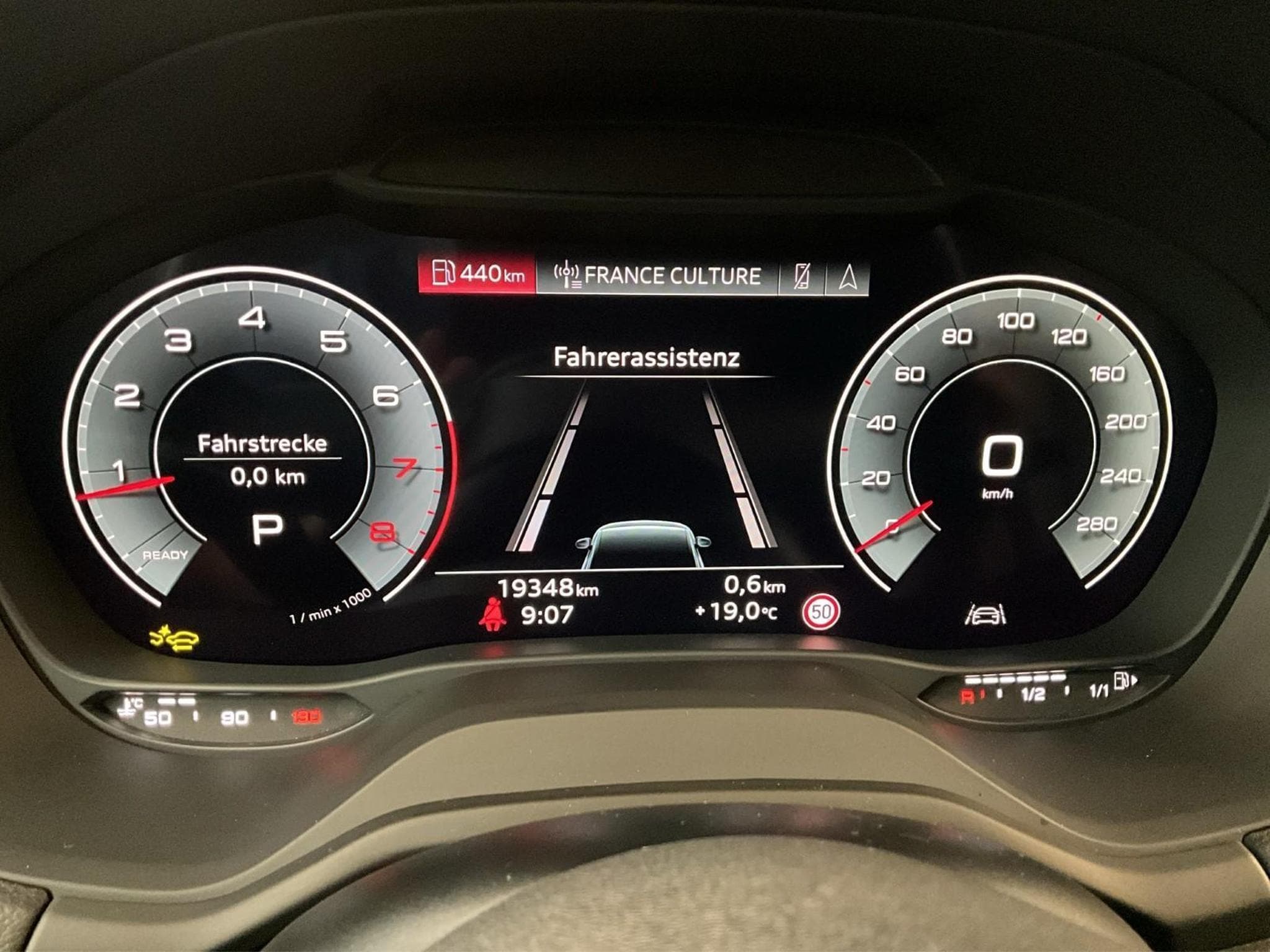Audi Q2 Advanced+S-Tronic+35TFSI+P.Business+P.Fonctions+ (2025) - Photo 11