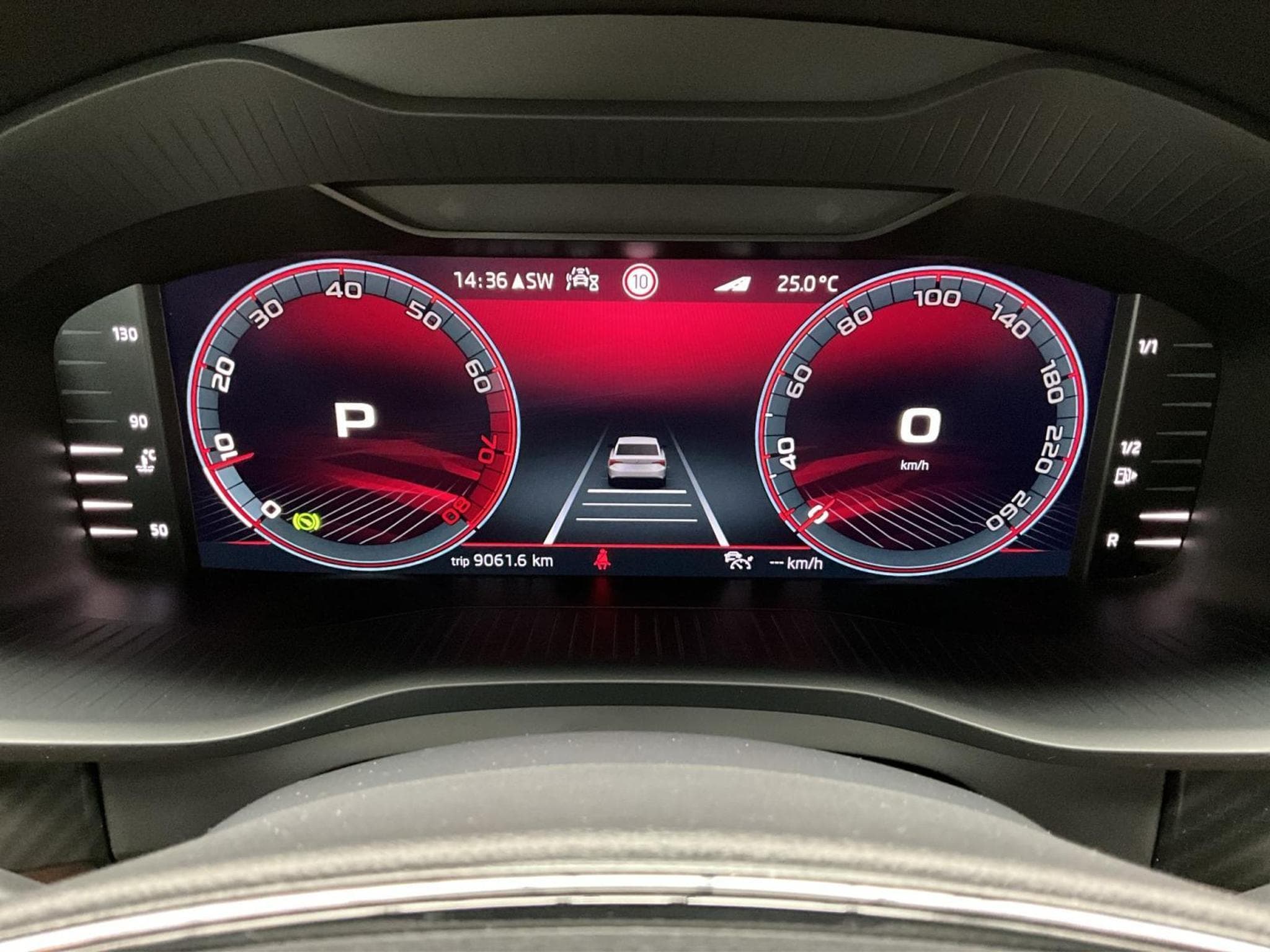 Skoda Kodiaq RS+DSG+4x4+Pano+AHK+Soundsytem+RearView (2024) - Foto 11