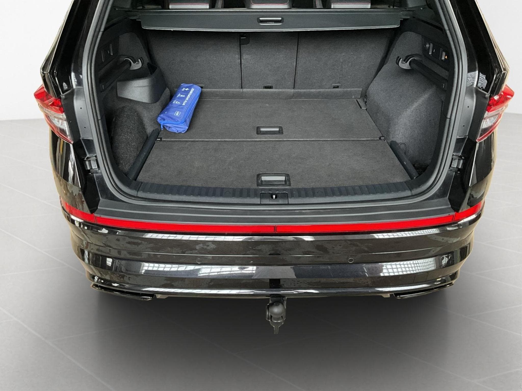 Skoda Kodiaq RS+DSG+4x4+Pano+AHK+Soundsytem+RearView (2024) - Foto 17