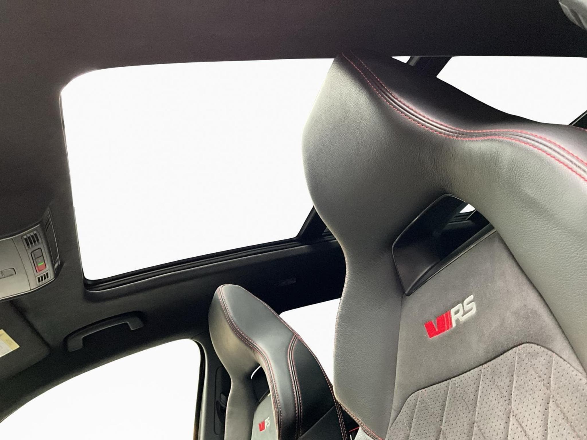 Skoda Kodiaq RS+DSG+4x4+Pano+AHK+Soundsytem+RearView (2024) - Foto 15
