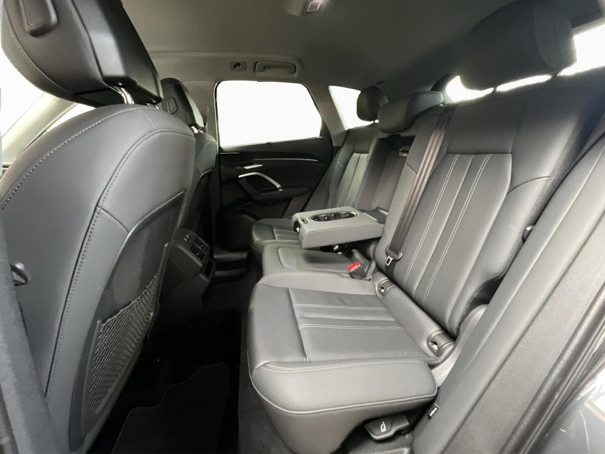 Audi Q5 Tech-Plus+Quattro+S-Tronic+P.Business+AHK+LM18+StandH. (2025) - Photo 15