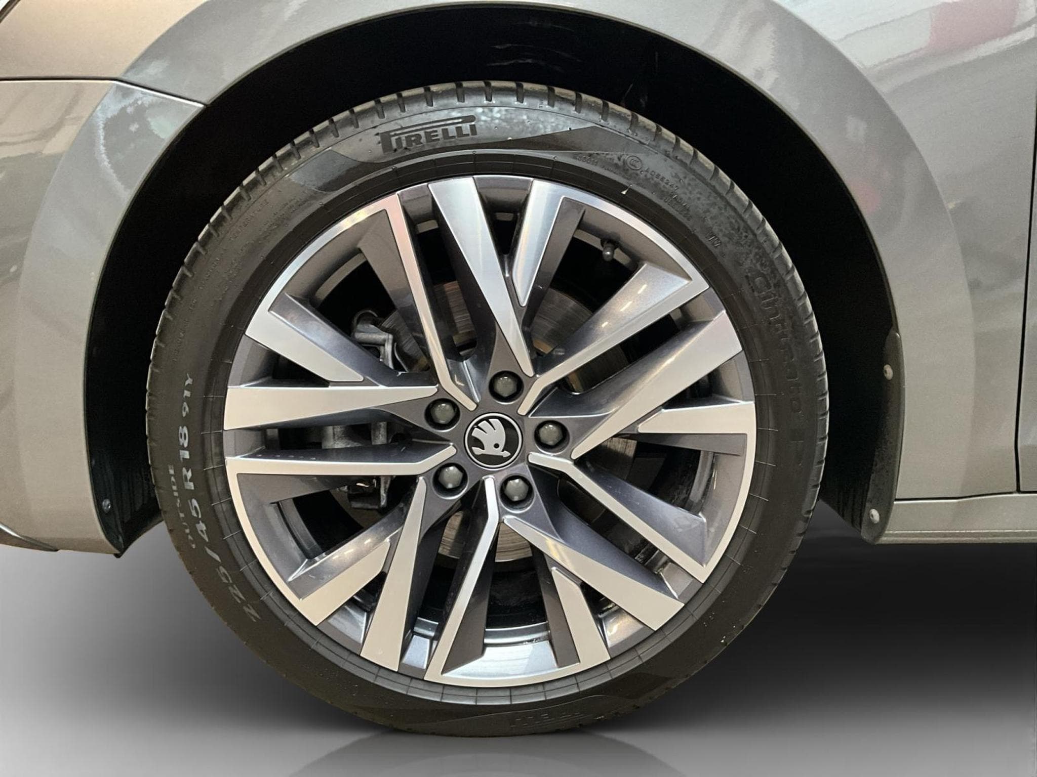 Skoda Octavia Sportline+DSG+P.Assisted+AHK+P:Confort+Pano (2025) - Foto 8