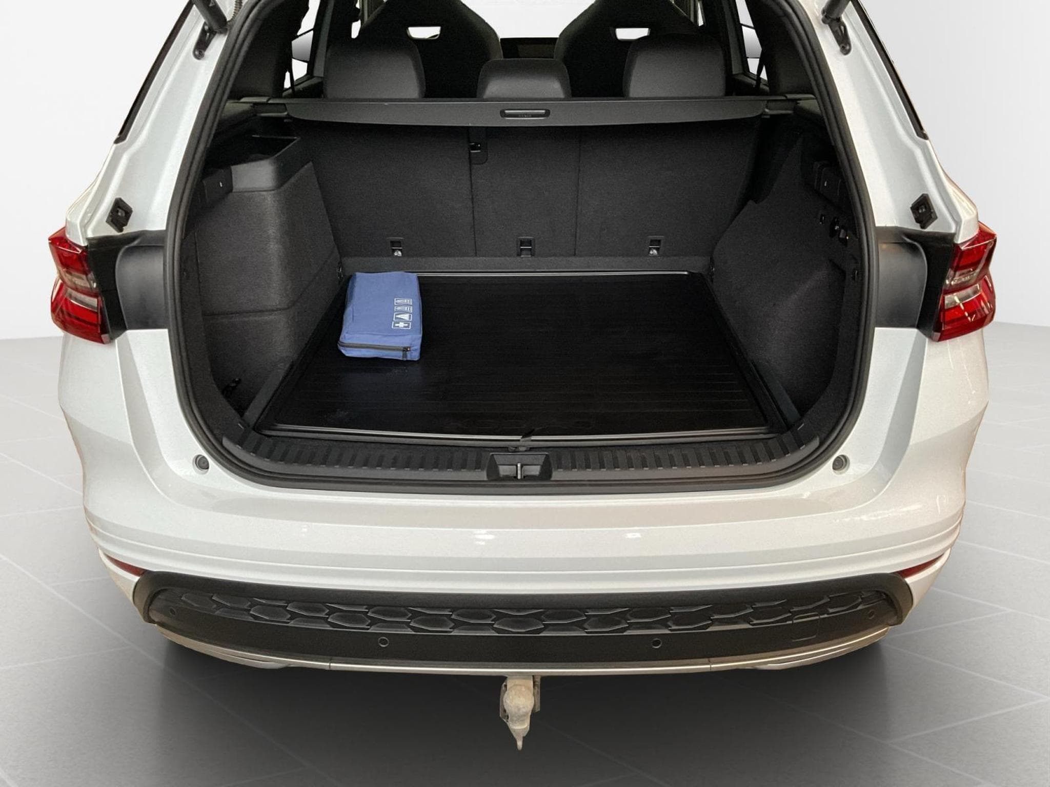 Skoda Kodiaq Sportsline+PHEV+DSG+Simply-Clever+LM20+AHK (2025) - Foto 17