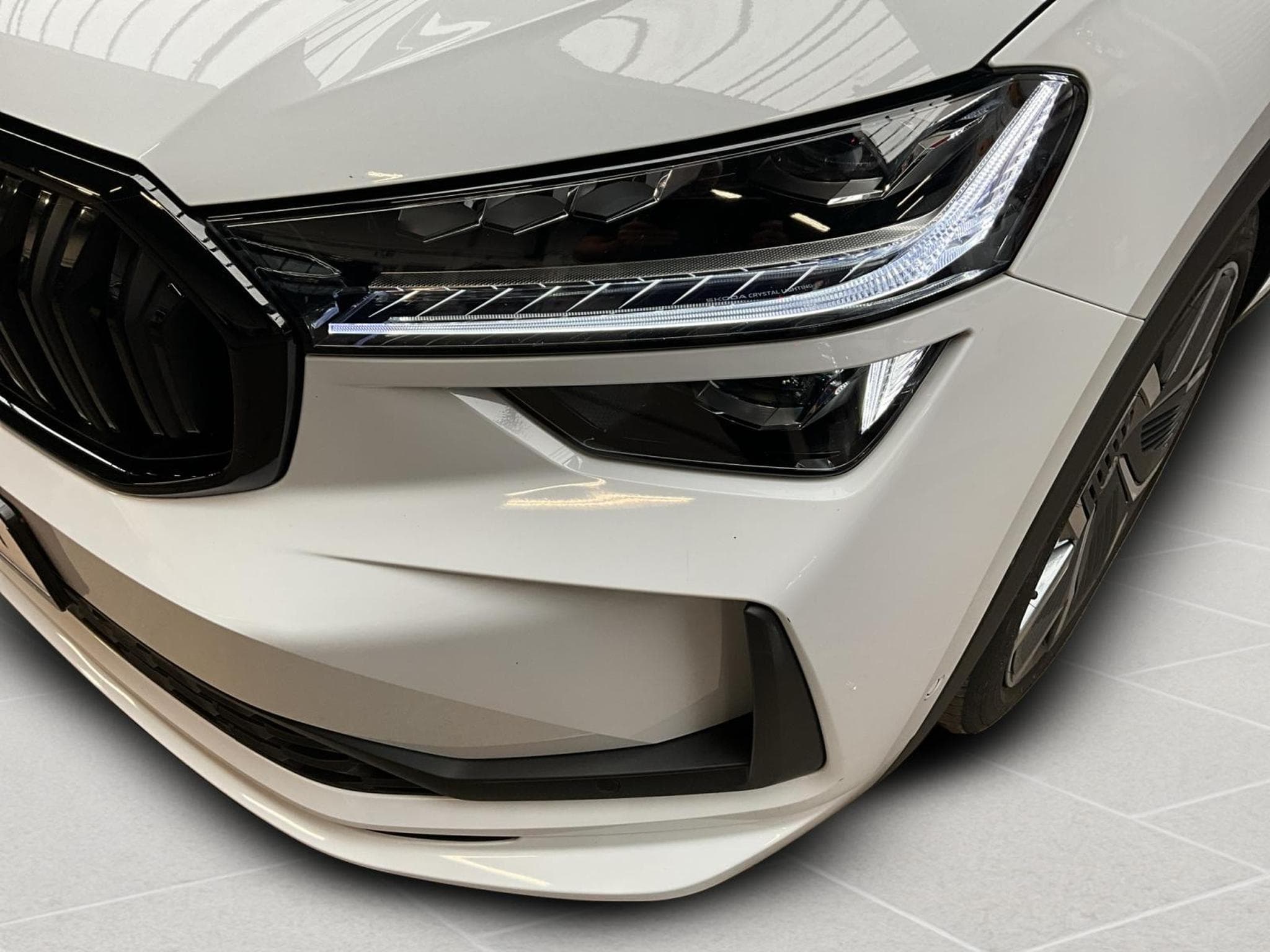 Skoda Kodiaq Sportsline+PHEV+DSG+Simply-Clever+LM20+AHK (2025) - Foto 18