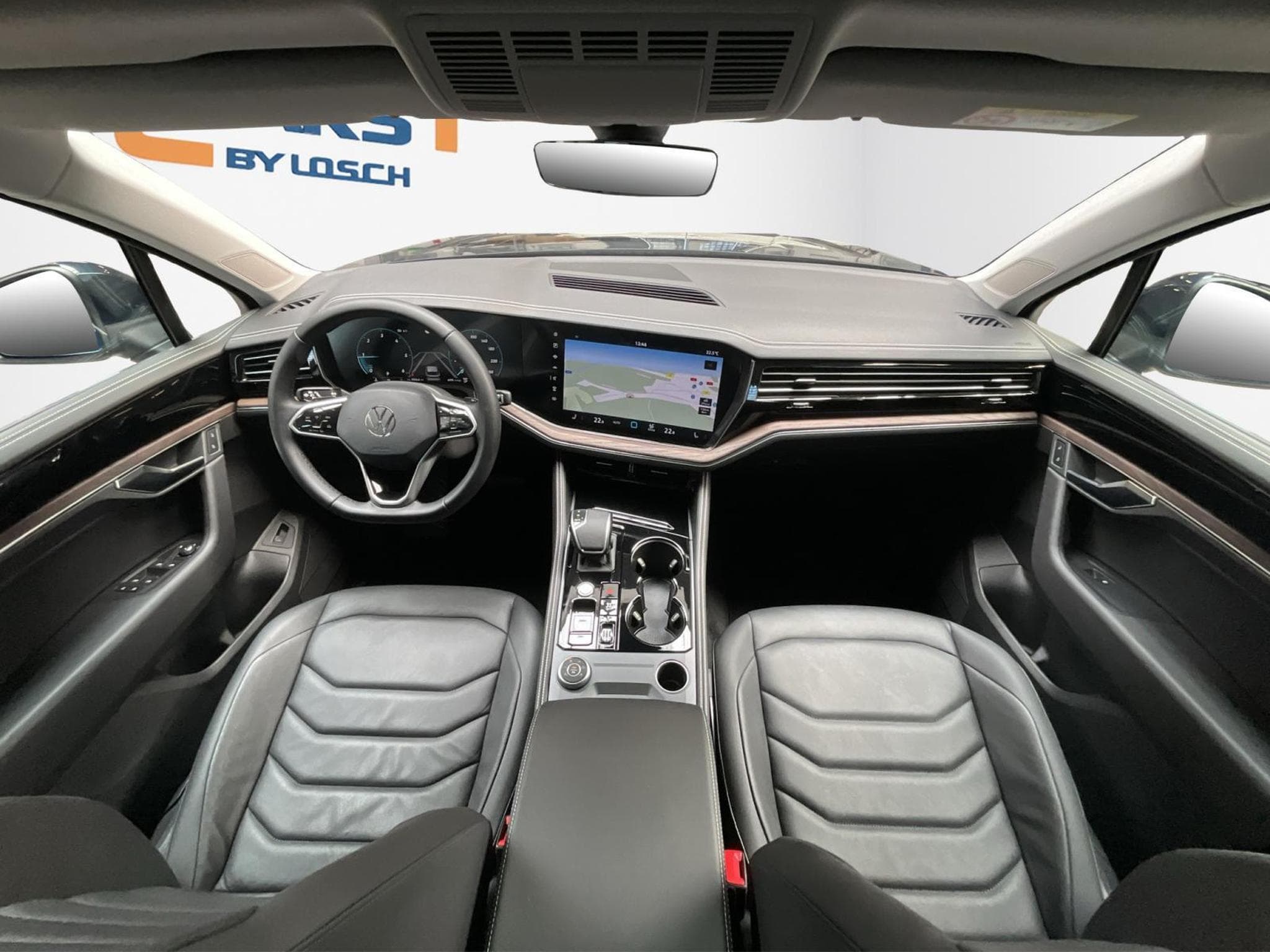 VW Touareg Elegance+V6TDI+4Motion+AHK+Pano+Navi+Led (2024) - Foto 2