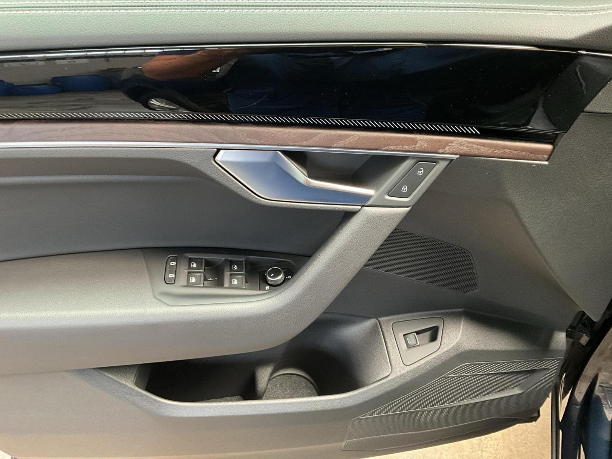 VW Touareg Elegance+V6TDI+4Motion+AHK+Pano+Navi+Led (2024) - Foto 14