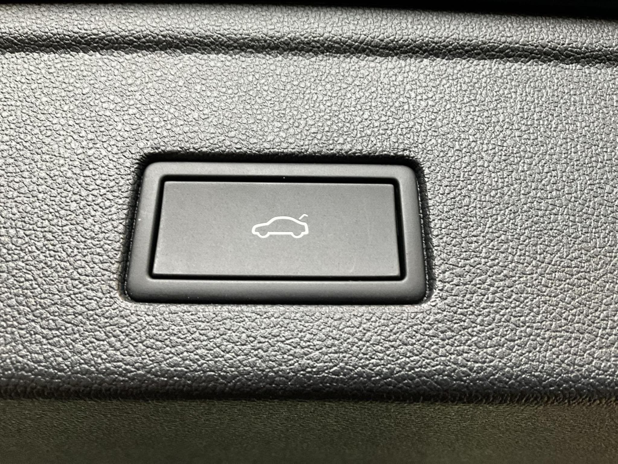 VW Touareg Elegance+V6TDI+4Motion+AHK+Pano+Navi+Led (2024) - Foto 19