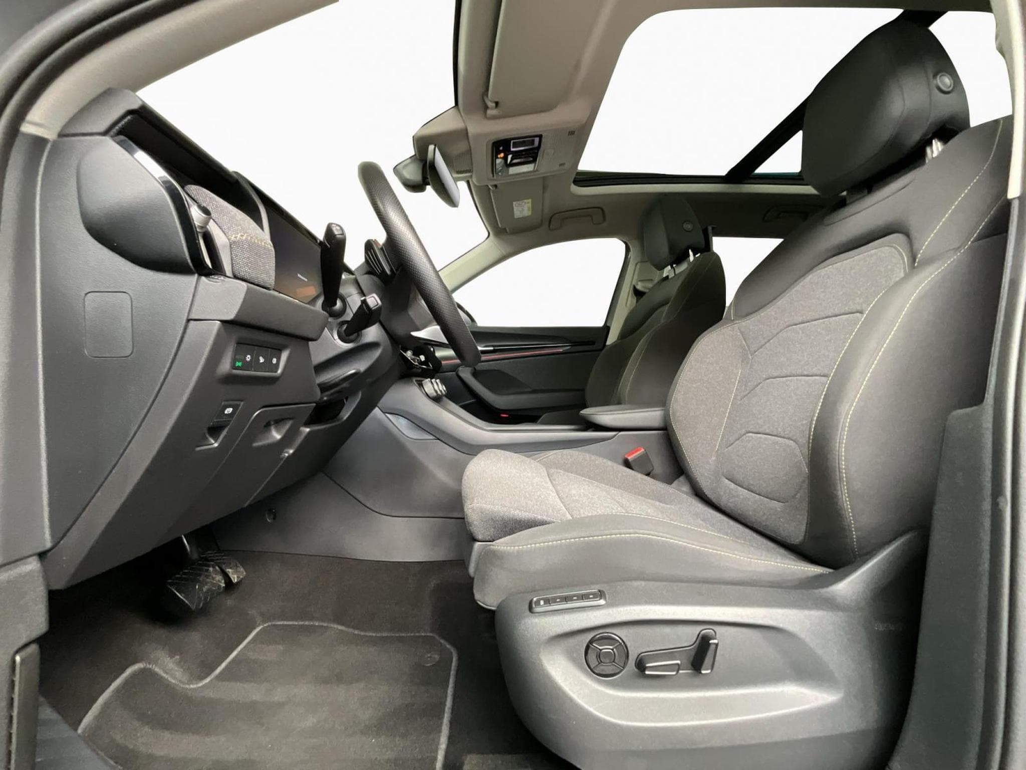 Skoda Kodiaq Selection+DSG+4x4+LM18+P.Convenience+AHK+Head-up+Pano (2025) - Foto 9