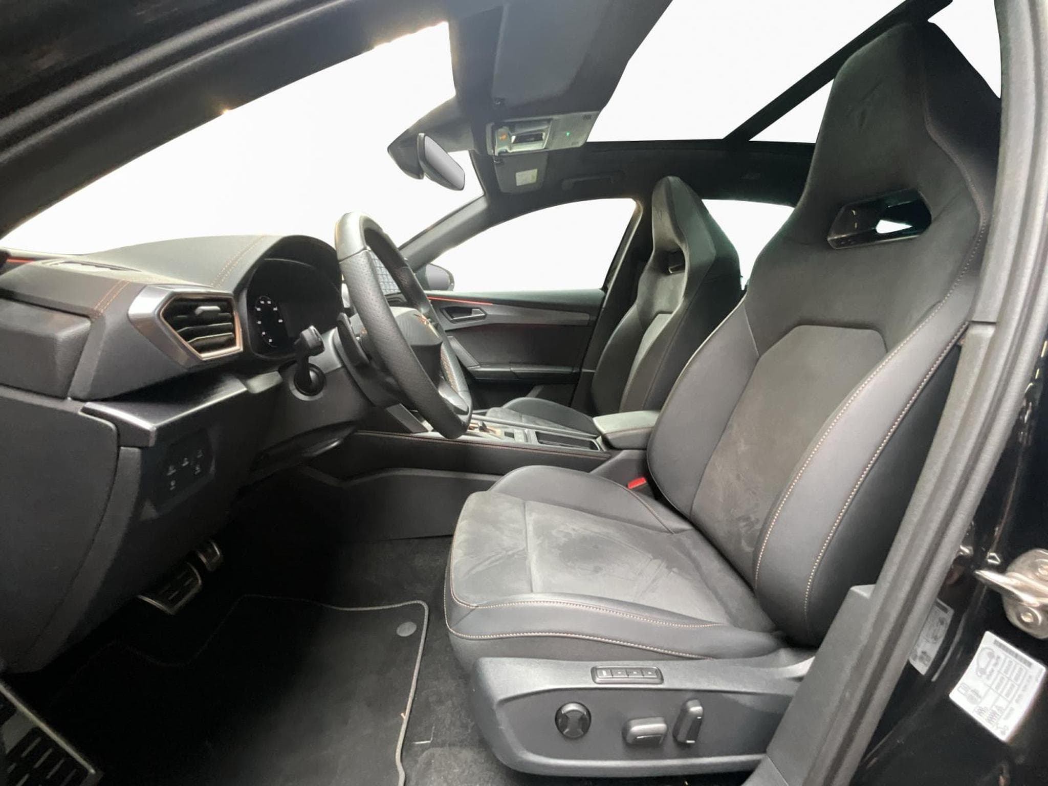 Cupra Formentor Dynamic-Design+DSG+Pure-Performance+Dynamic-Design+Pano (2025) - Foto 9