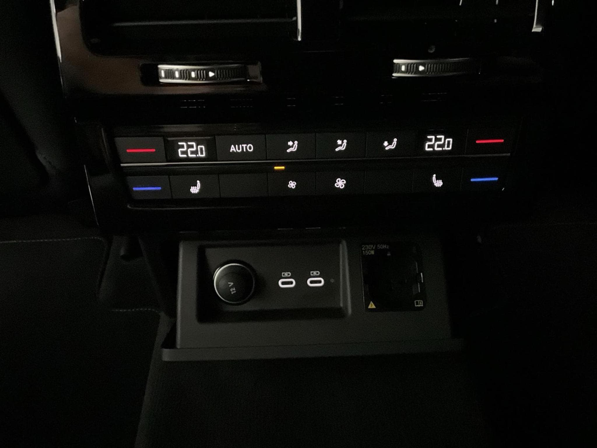 VW Touareg R-Line+V6TDI+4Motion+Aut8+P.Ambiance+P.Confort+P.Assistance+ (2025) - Foto 21