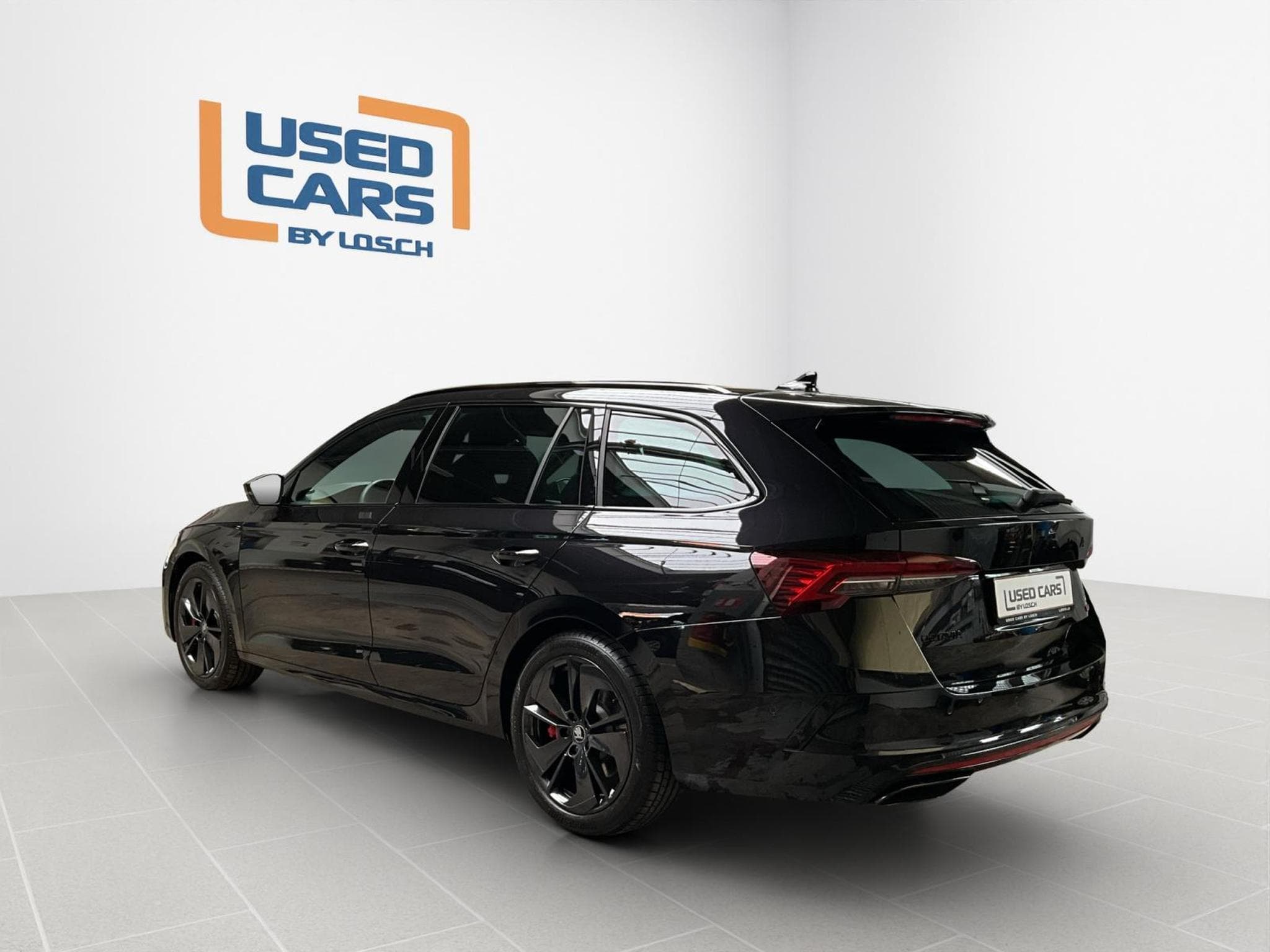 Skoda Octavia Rs+DSG+P.Assisted+Design-Suedia+AHK+Pano+360° (2025) - Foto 5