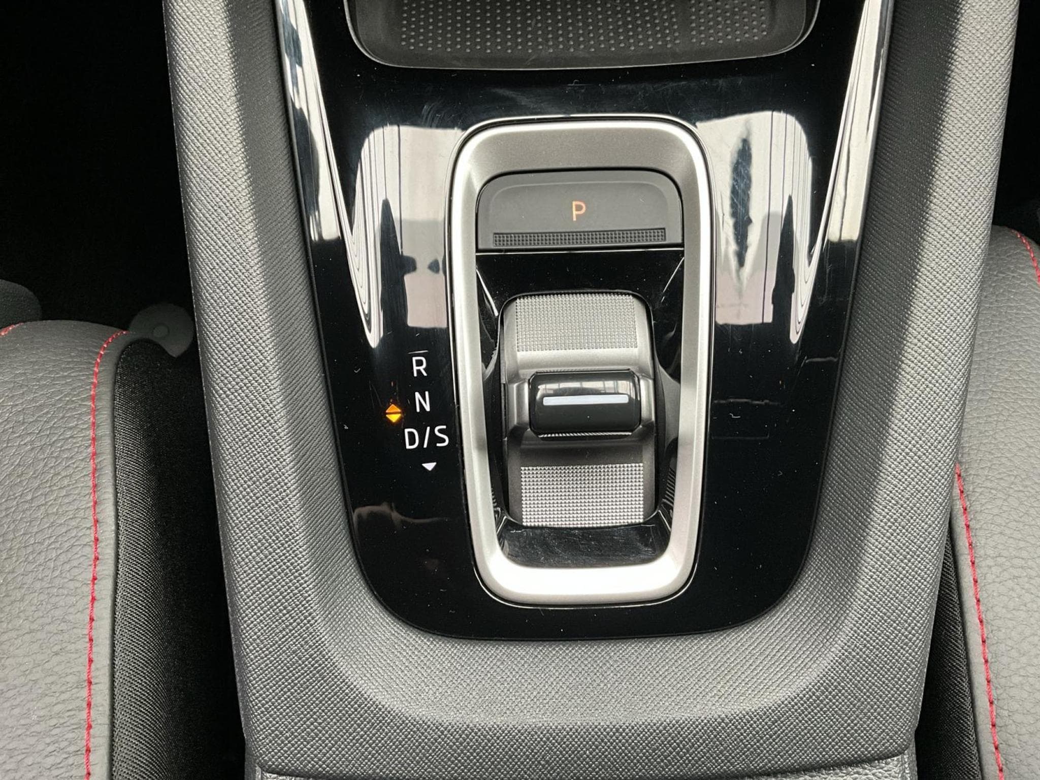 Skoda Octavia Rs+DSG+P.Assisted+Design-Suedia+AHK+Pano+360° (2025) - Foto 12
