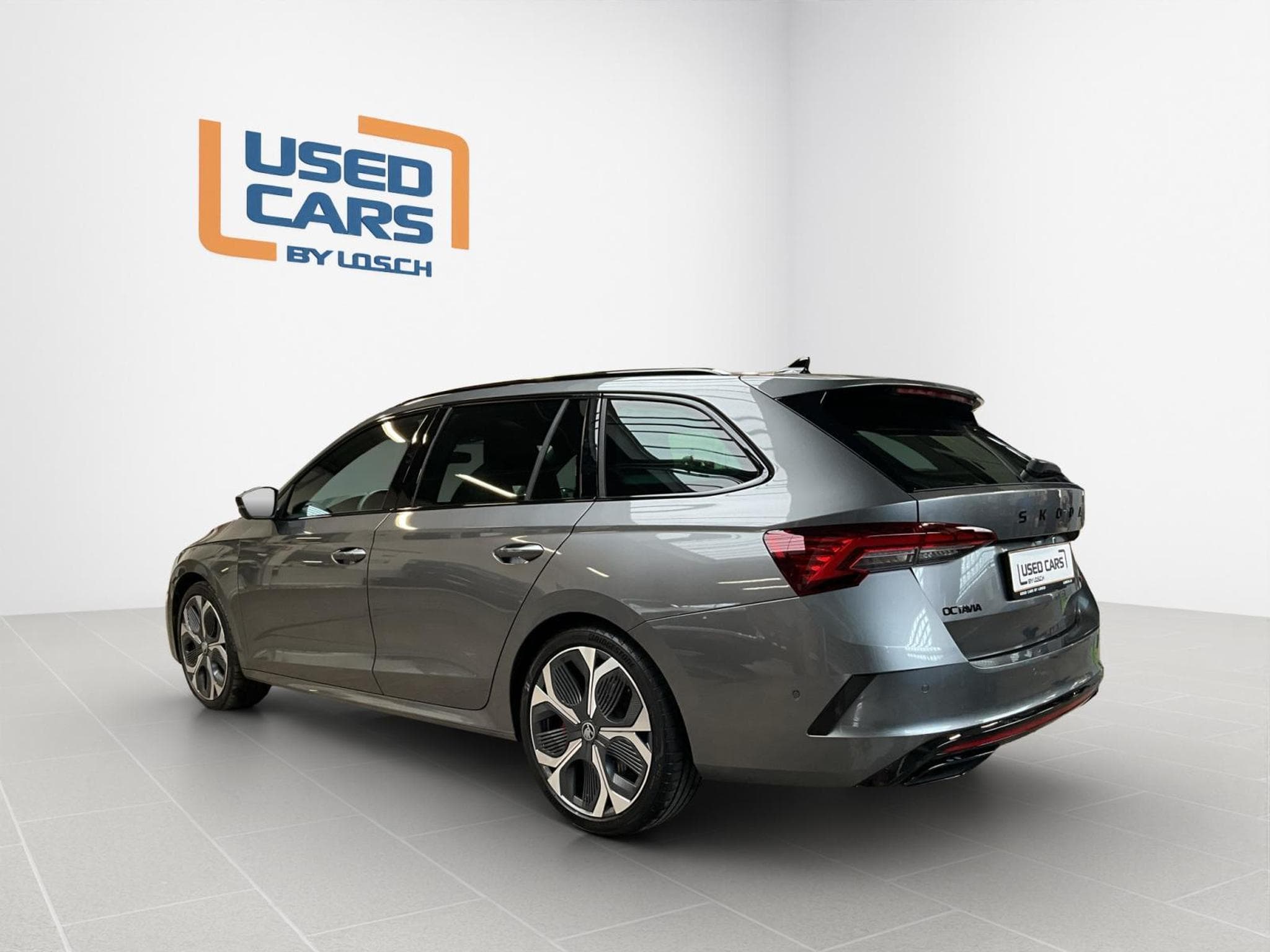 Skoda Octavia RS+DSG+Standh.+LM19+AHK+ConformePremium+Pano (2025) - Foto 6