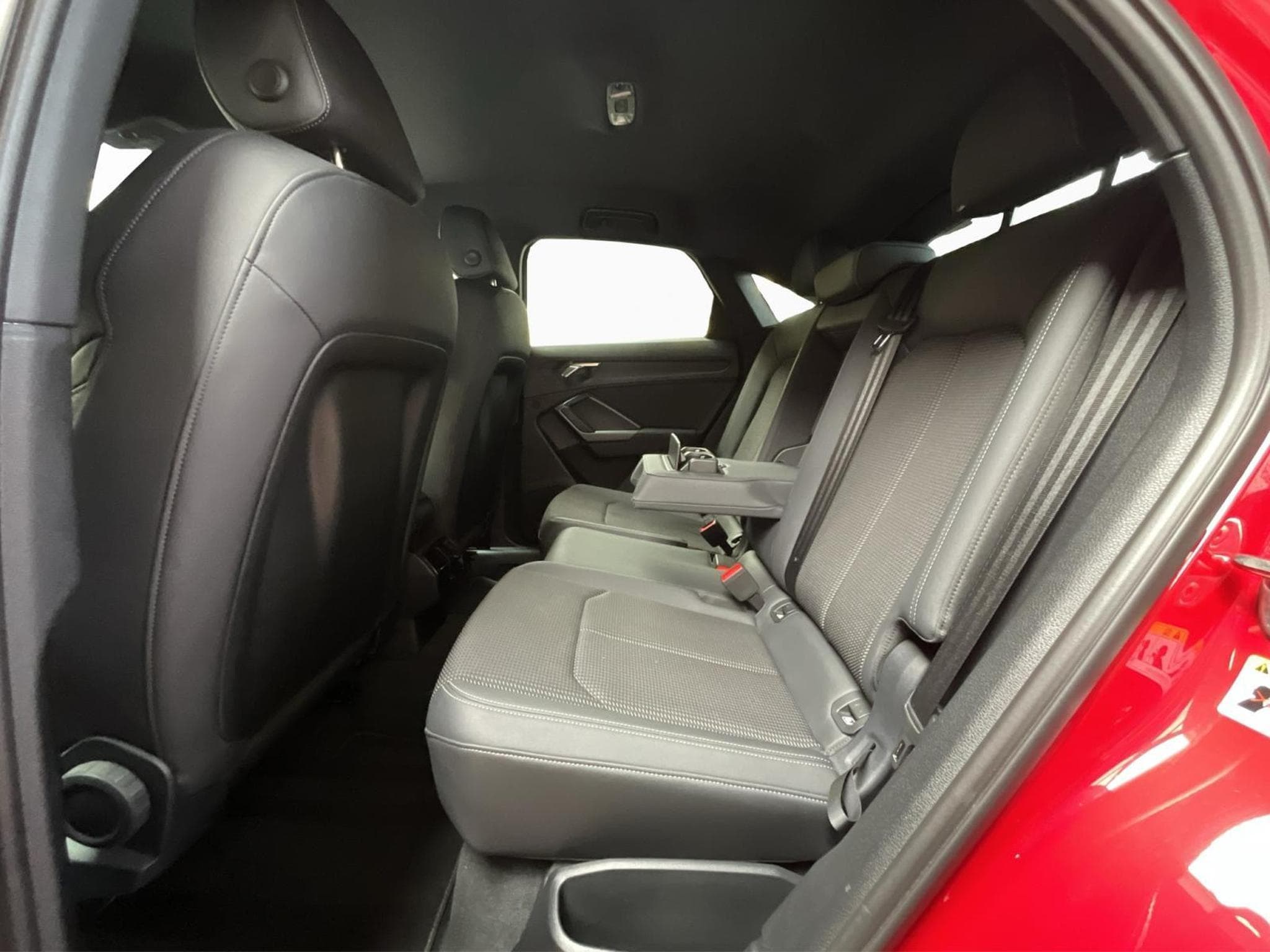 Audi Q3 SB+S-line+S-Tronic+35TFSI+P.Premium+AHK+LED+NAVI (2024) - Foto 15