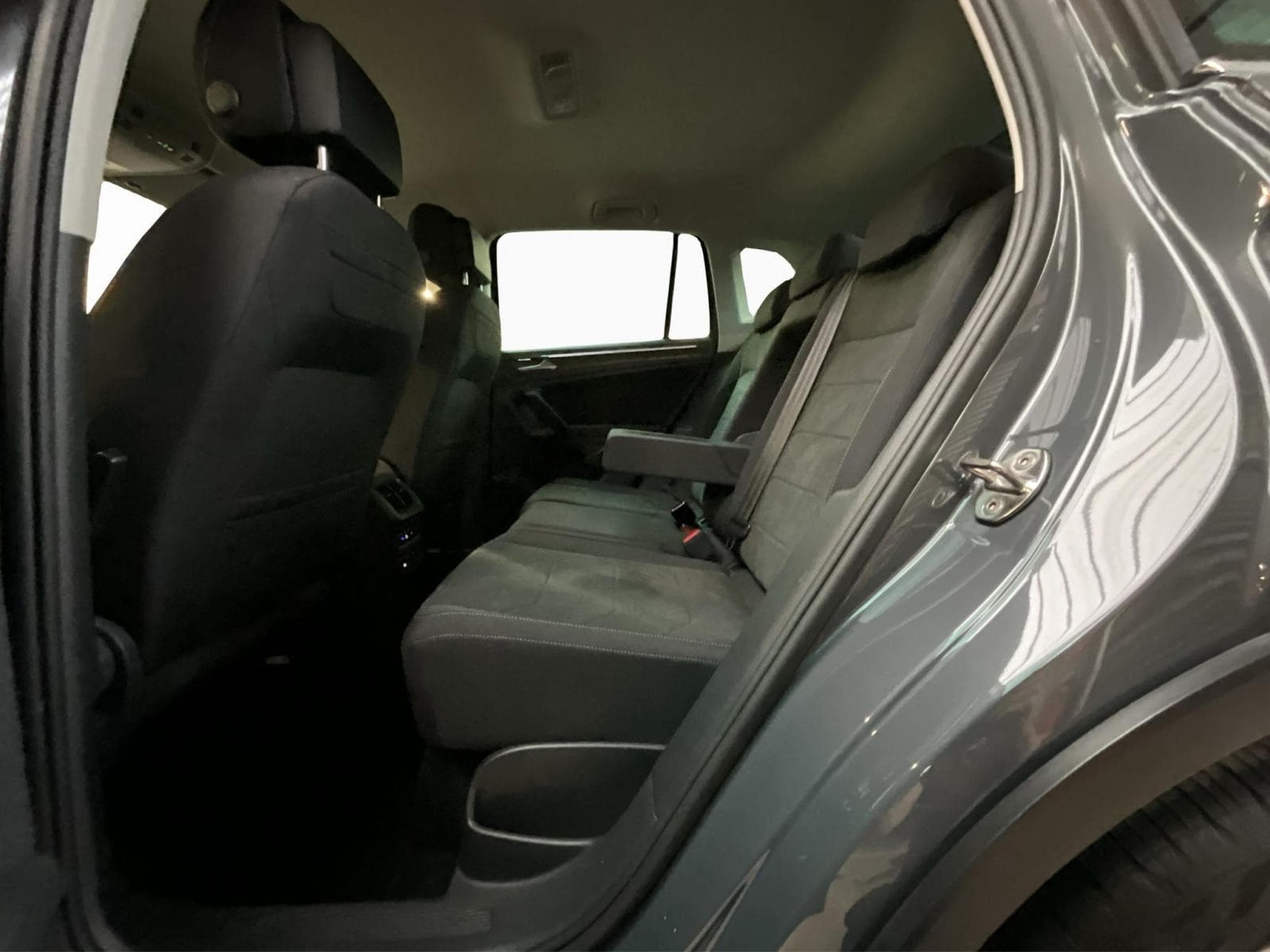VW Tiguan Elegance+DSG+Led+Navi+DAB (2023) - Foto 15