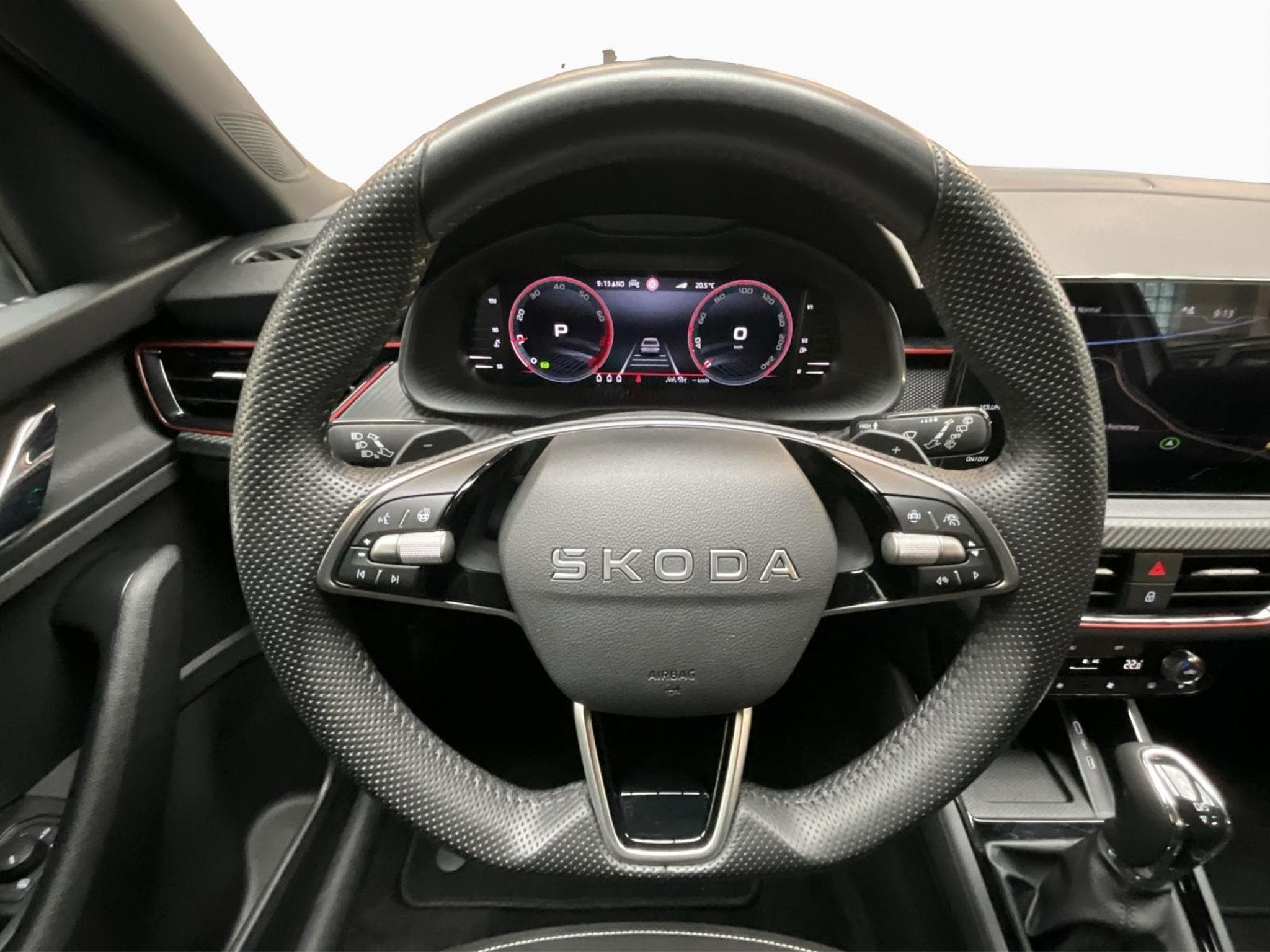 Skoda Kamiq Monte-carlo+DSG+P.Assisted+P.Park&Go+LED+NAVI (2025) - Foto 10