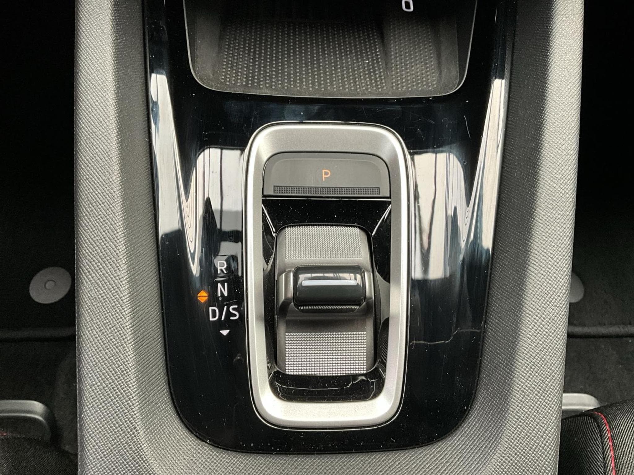 Skoda Octavia RS+DSG+Led+Navi+P.Simply&Clever+DAB+ (2025) - Foto 12